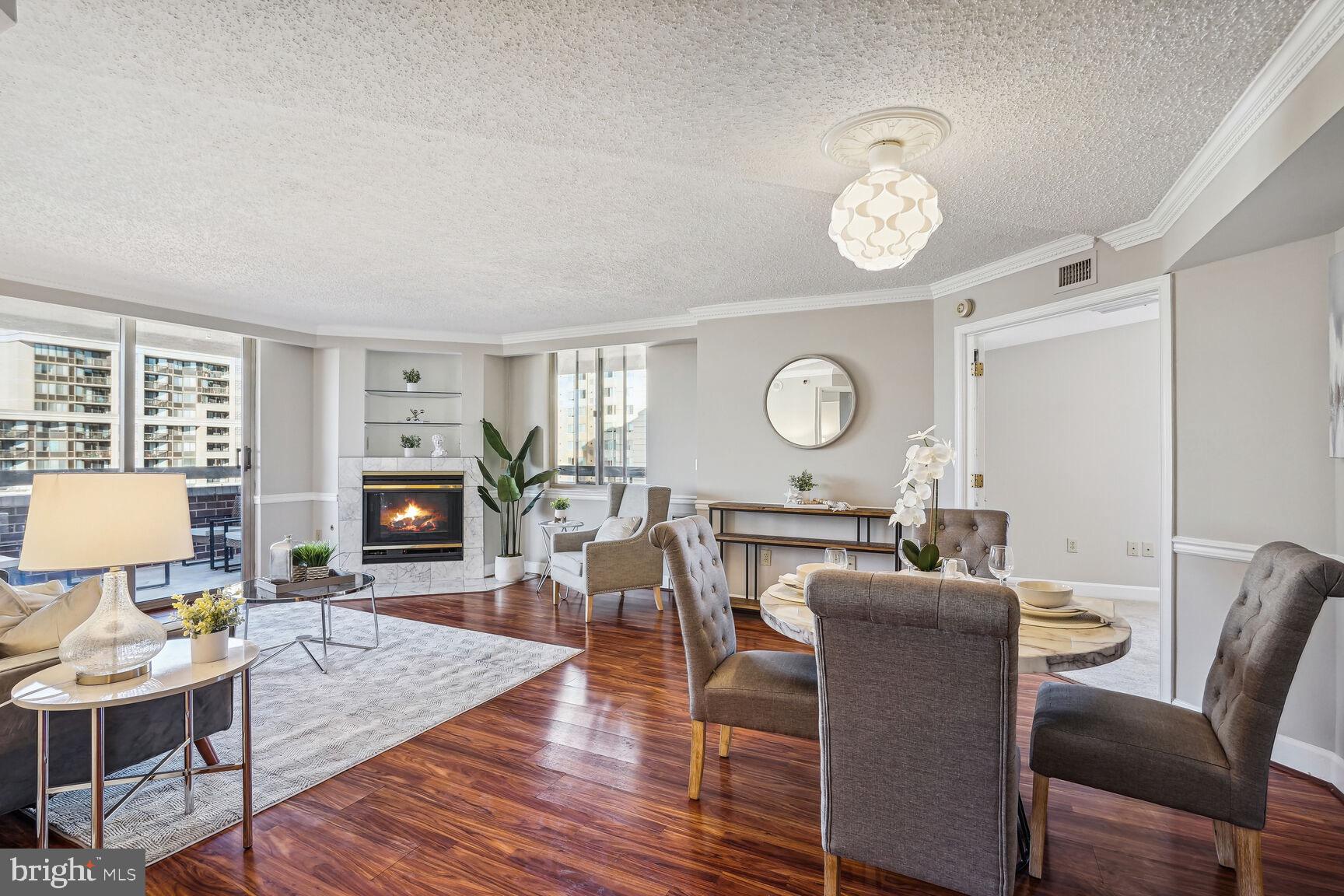 1276 N Wayne St N #1201