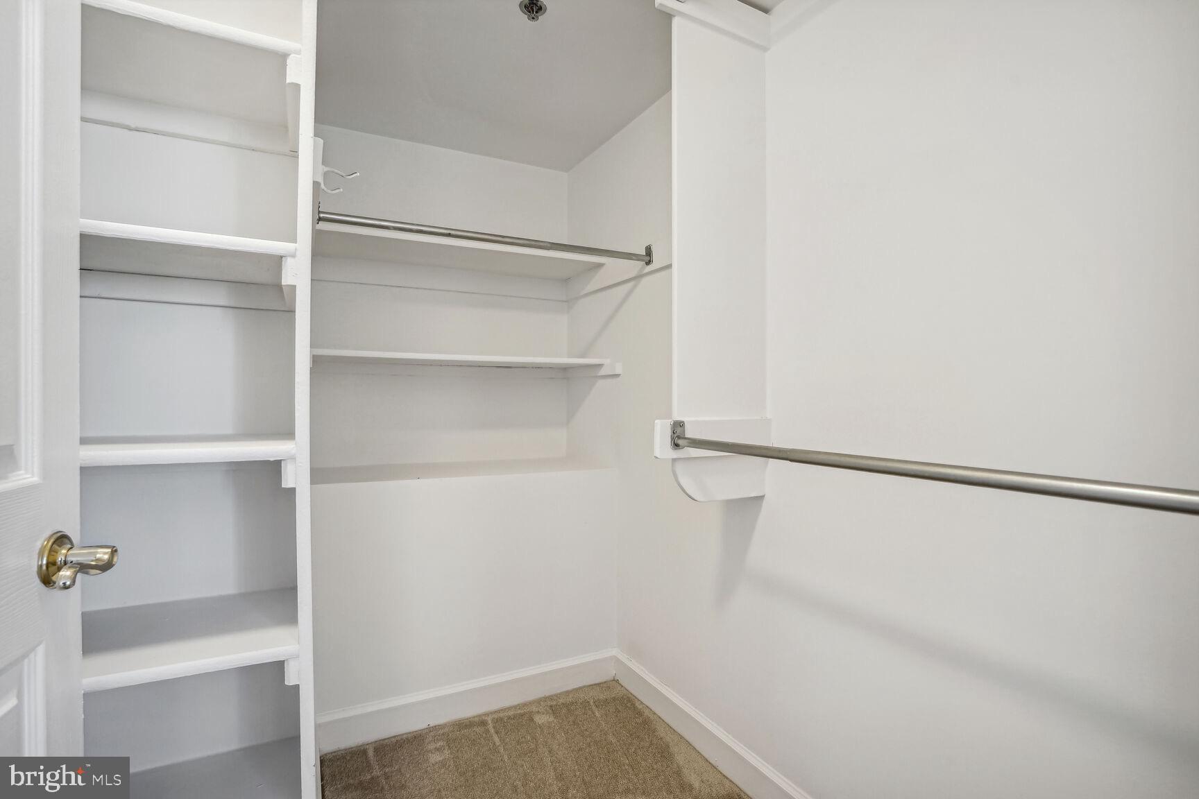 1276 N Wayne St N #1201