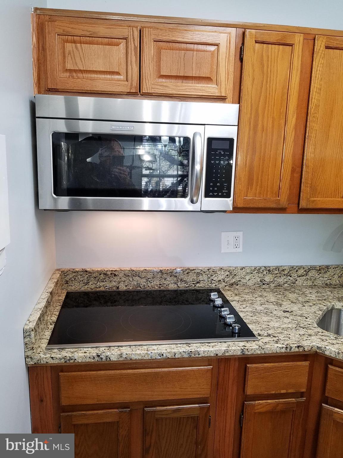 1924 N Rhodes St #87