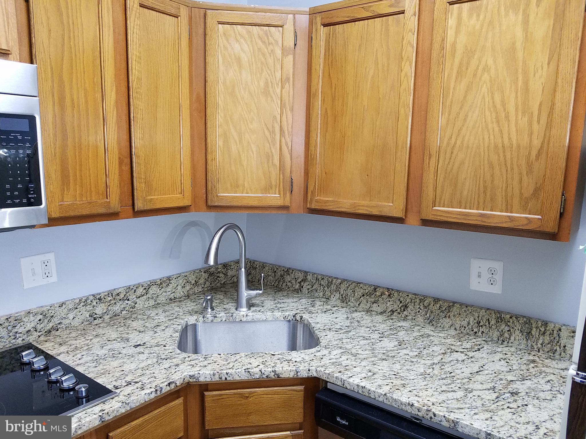 1924 N Rhodes St #87