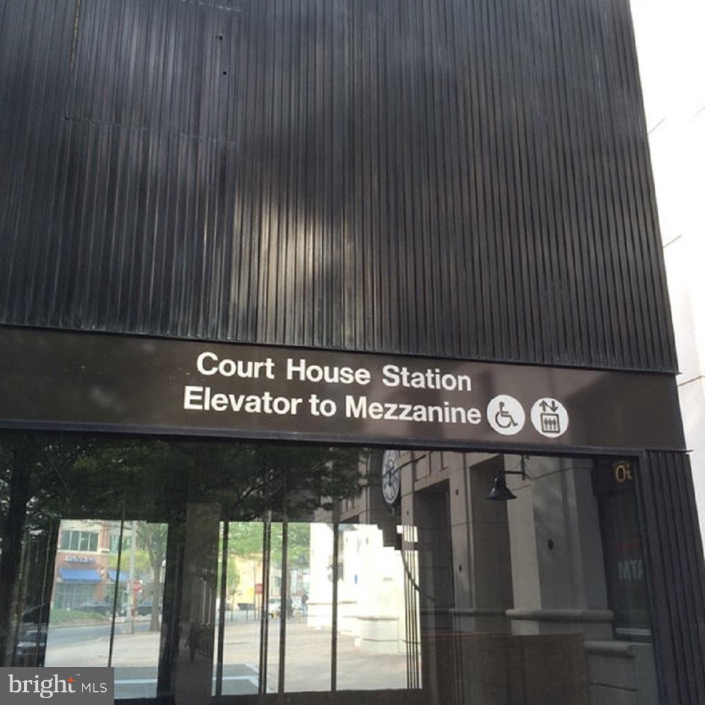 1924 N Rhodes St #87