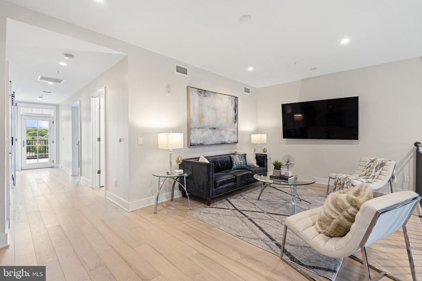1701 16th St N #328