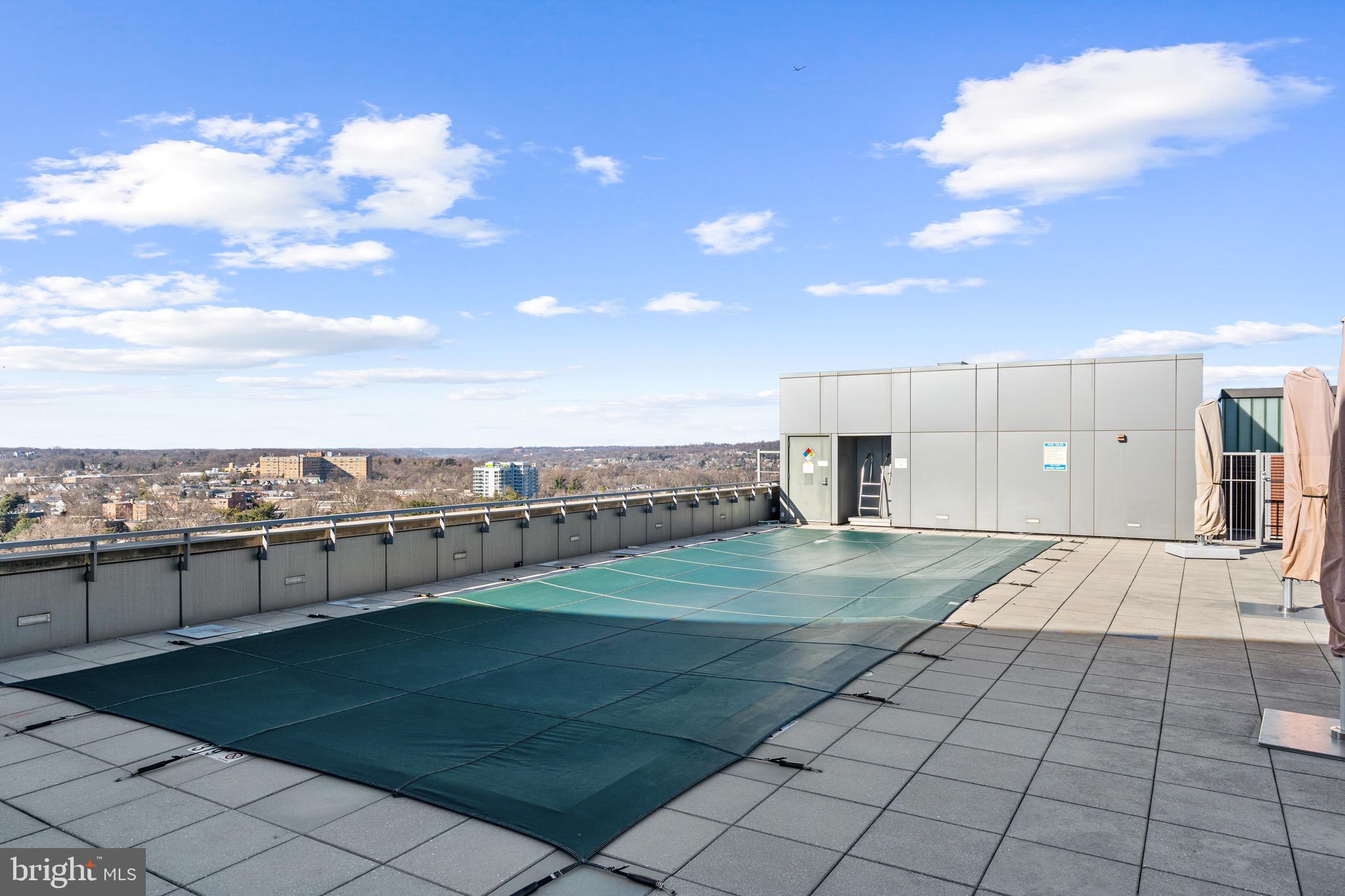 2001 15th St N #1414