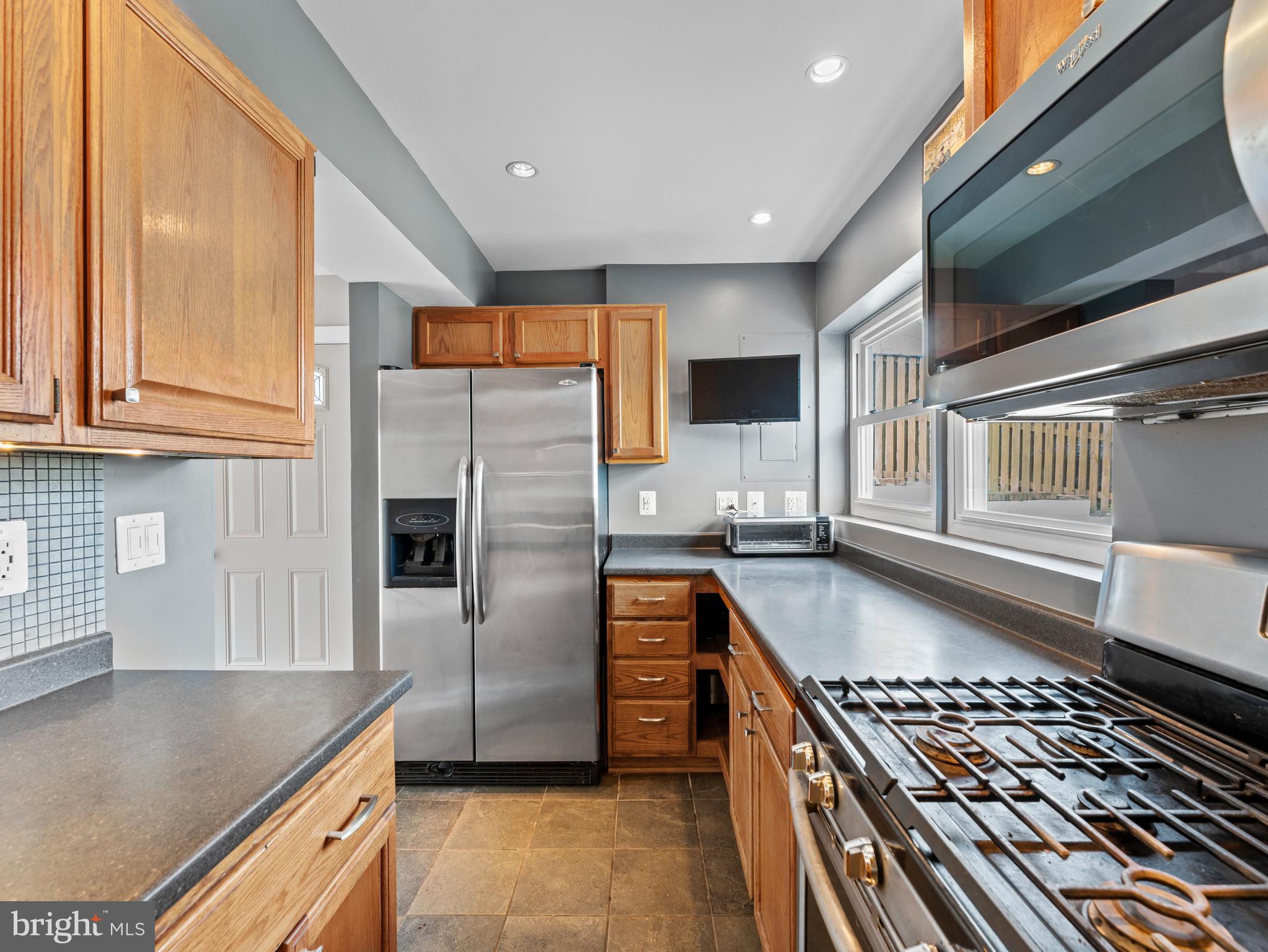 5214 10th Pl S