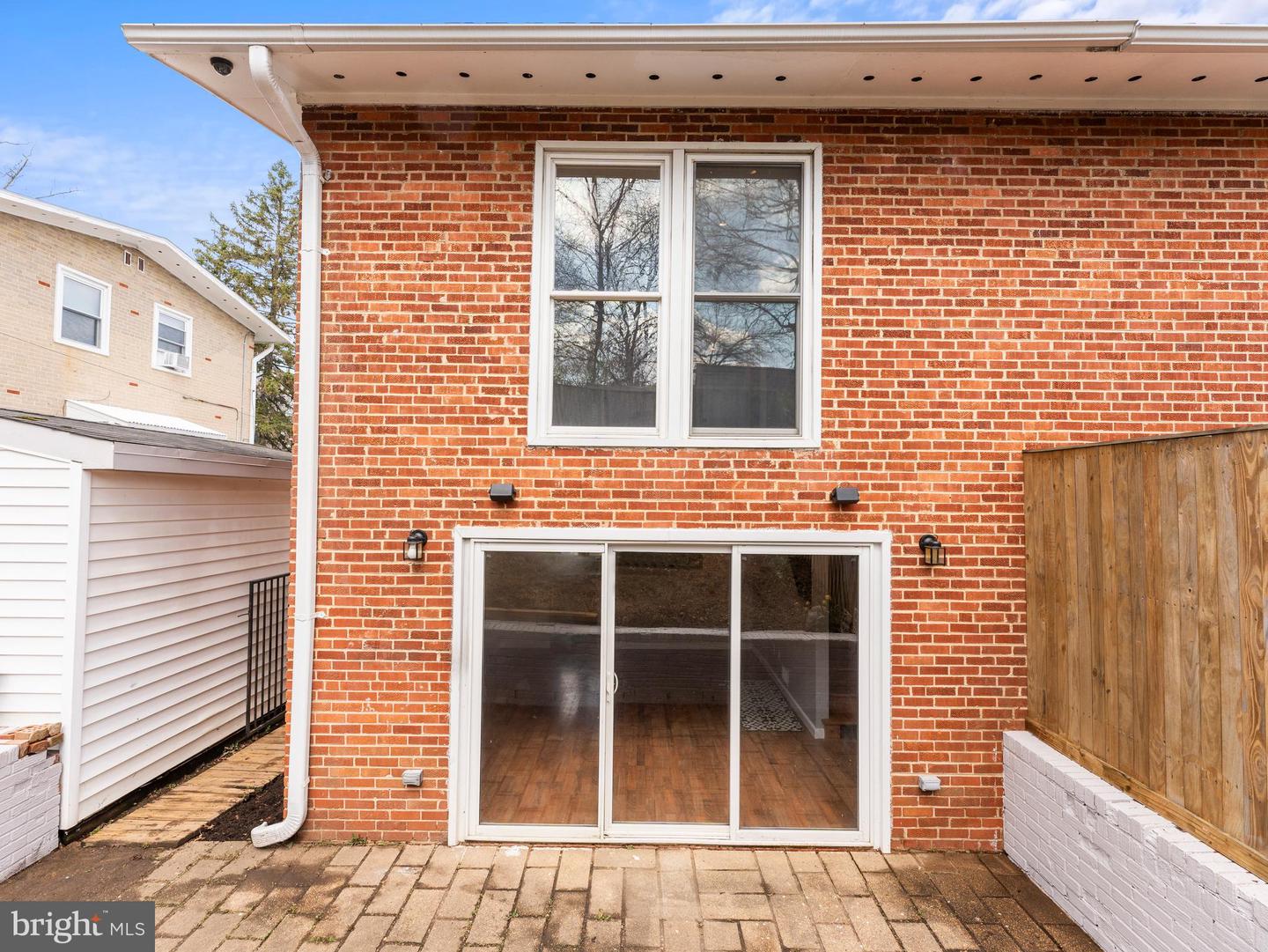 5214 10th Pl S