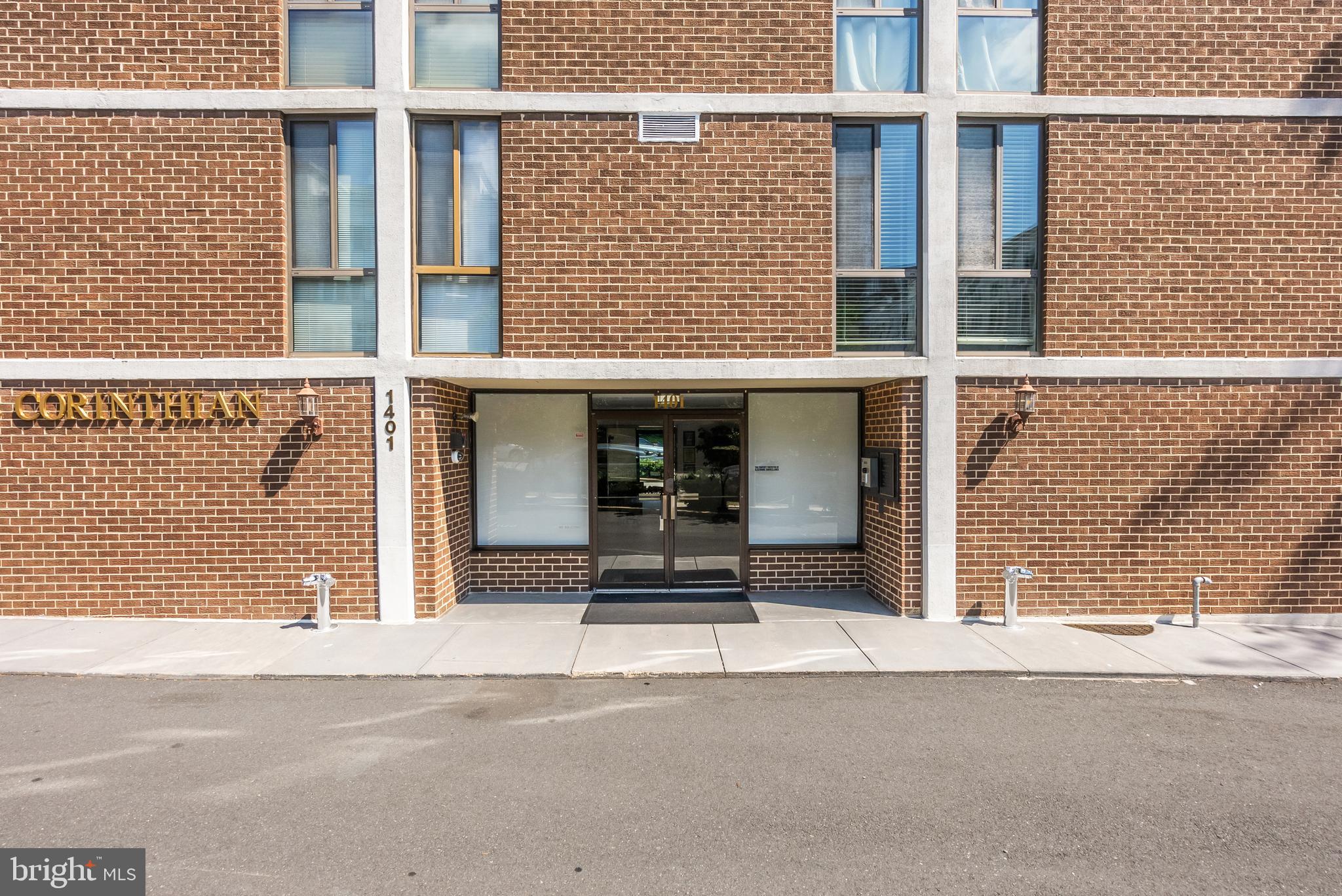 1401 N RHODES ST N #102