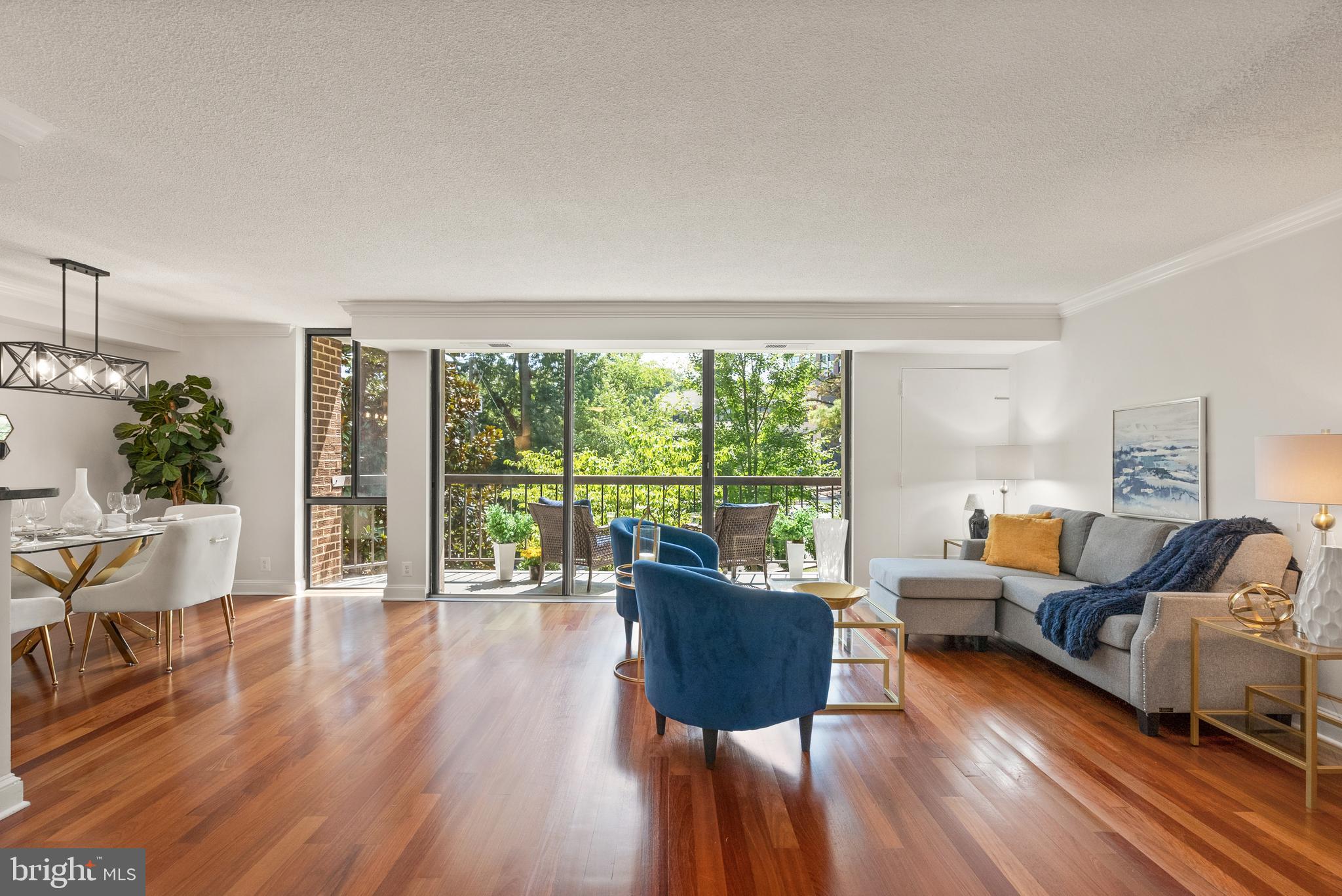 1401 N RHODES ST N #102