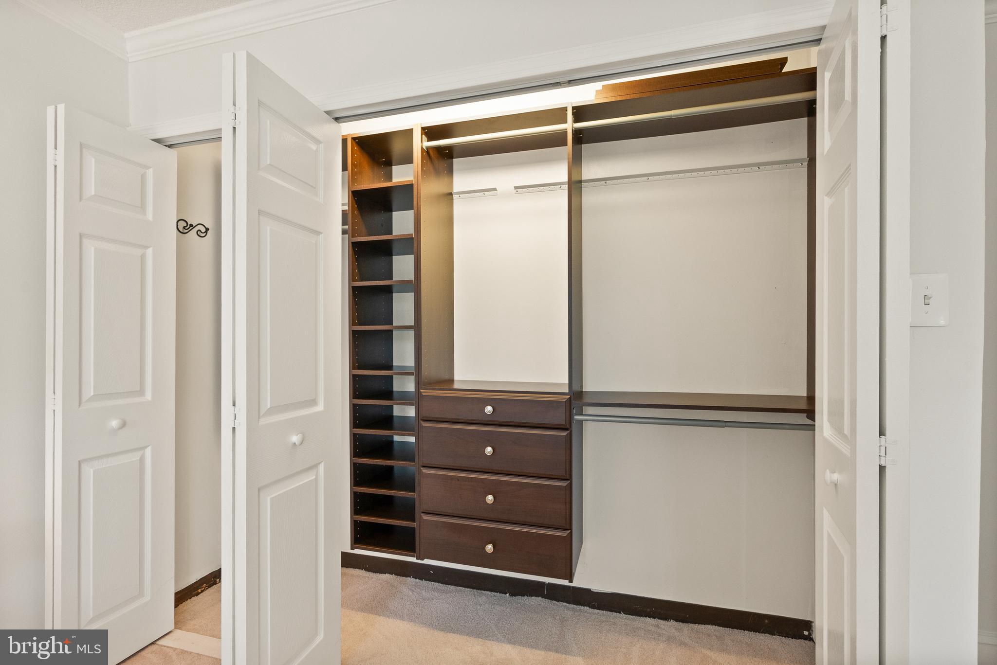 1401 N RHODES ST N #102