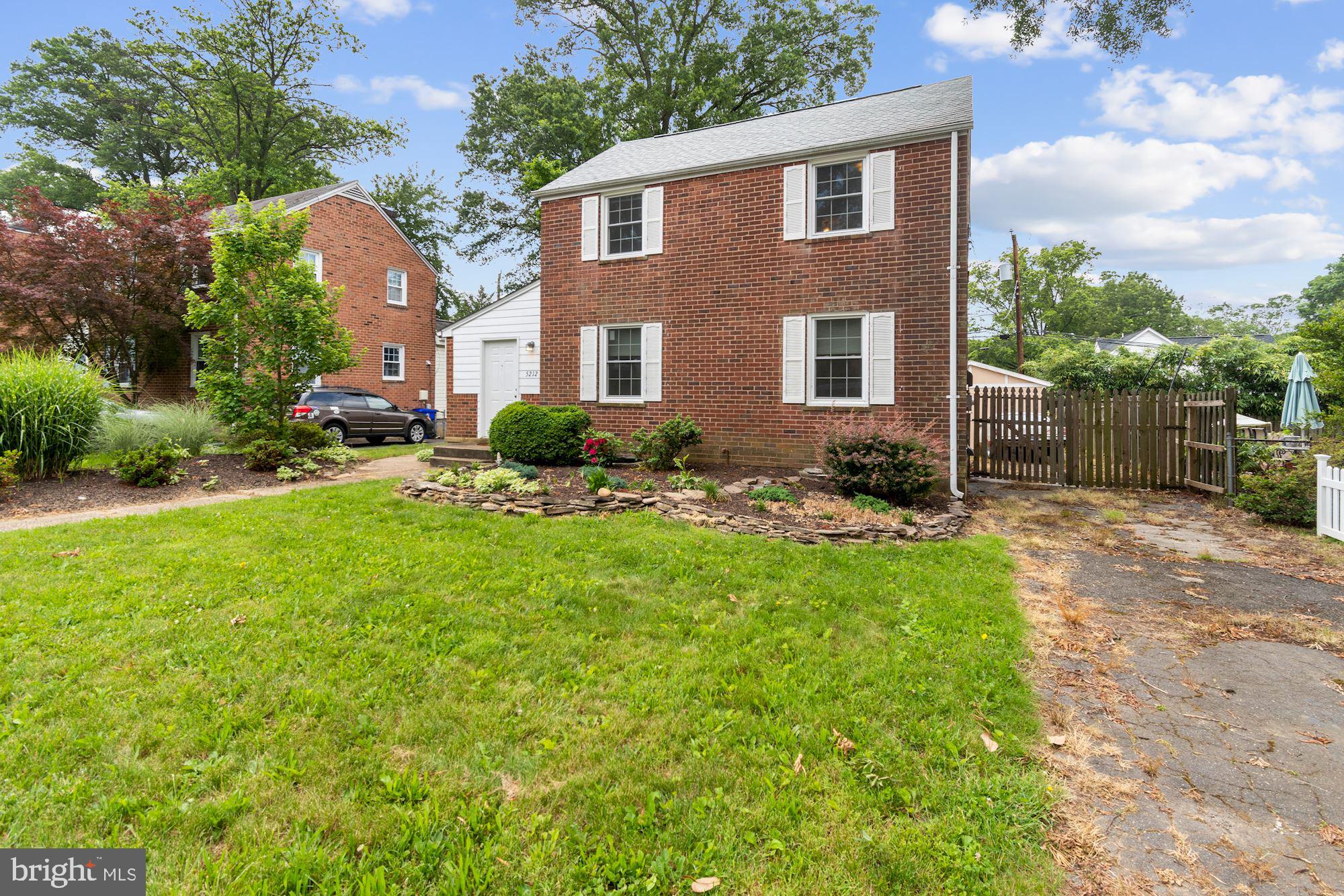 5212 N CARLIN SPRINGS RD