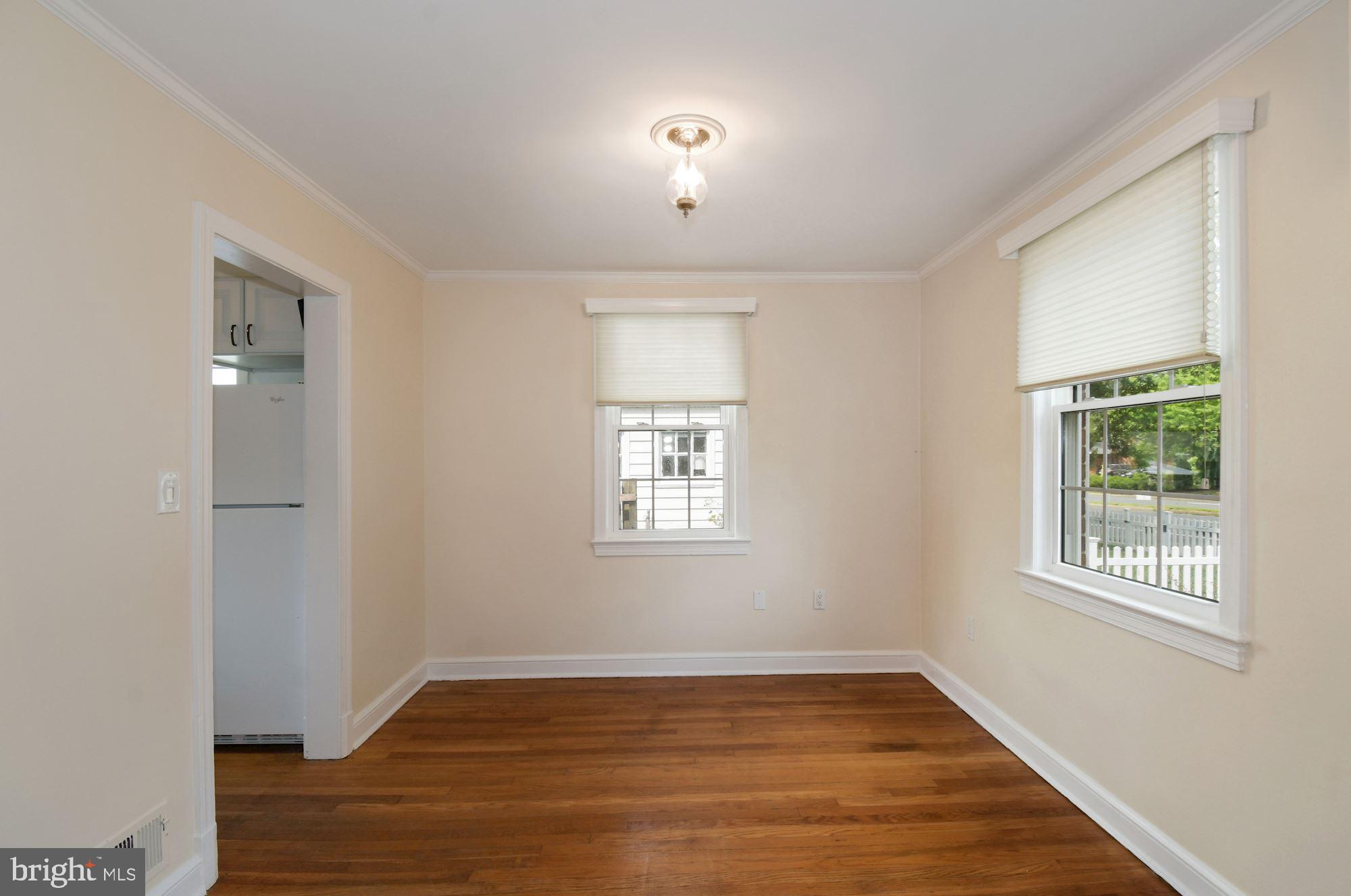 5212 N CARLIN SPRINGS RD