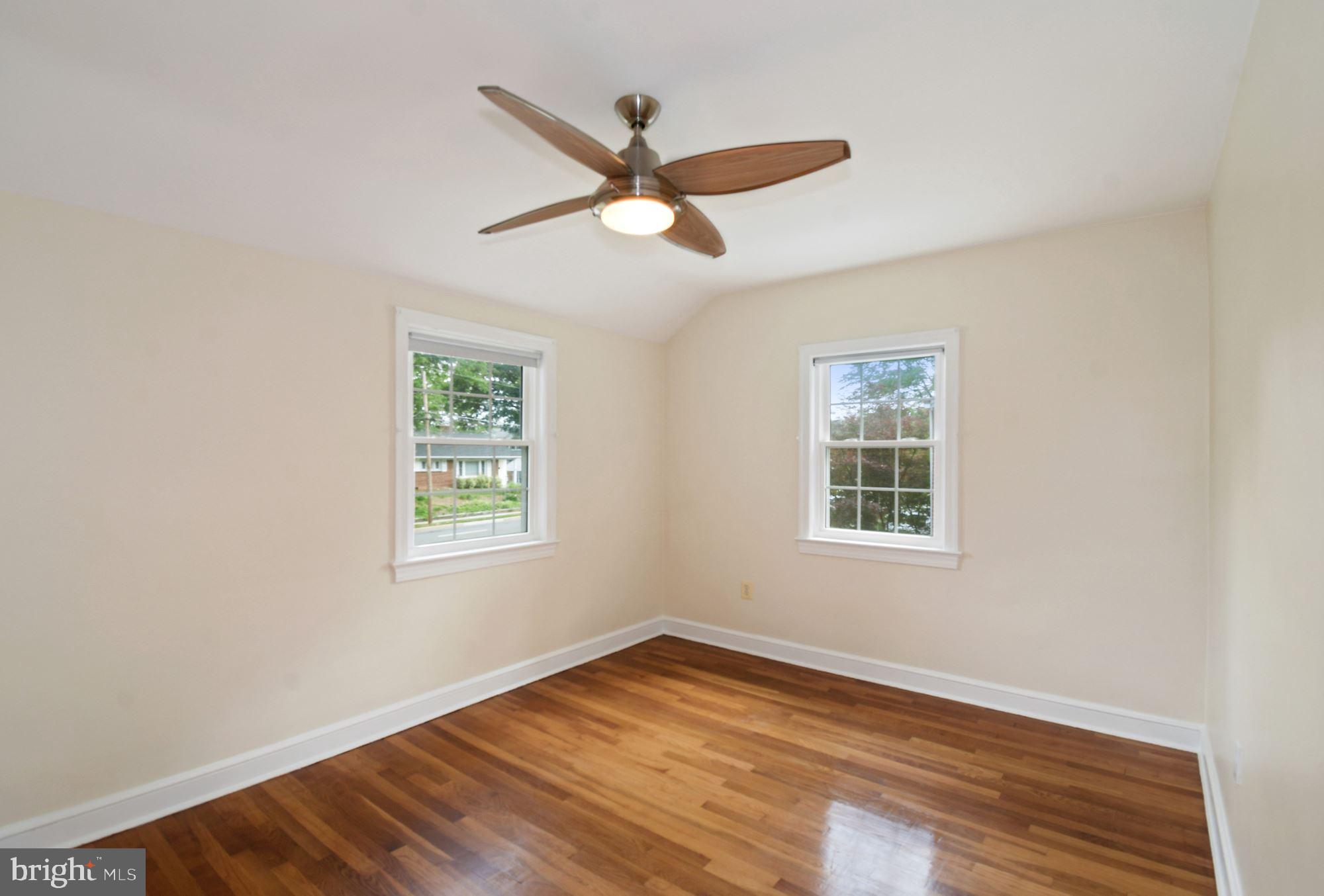 5212 N CARLIN SPRINGS RD