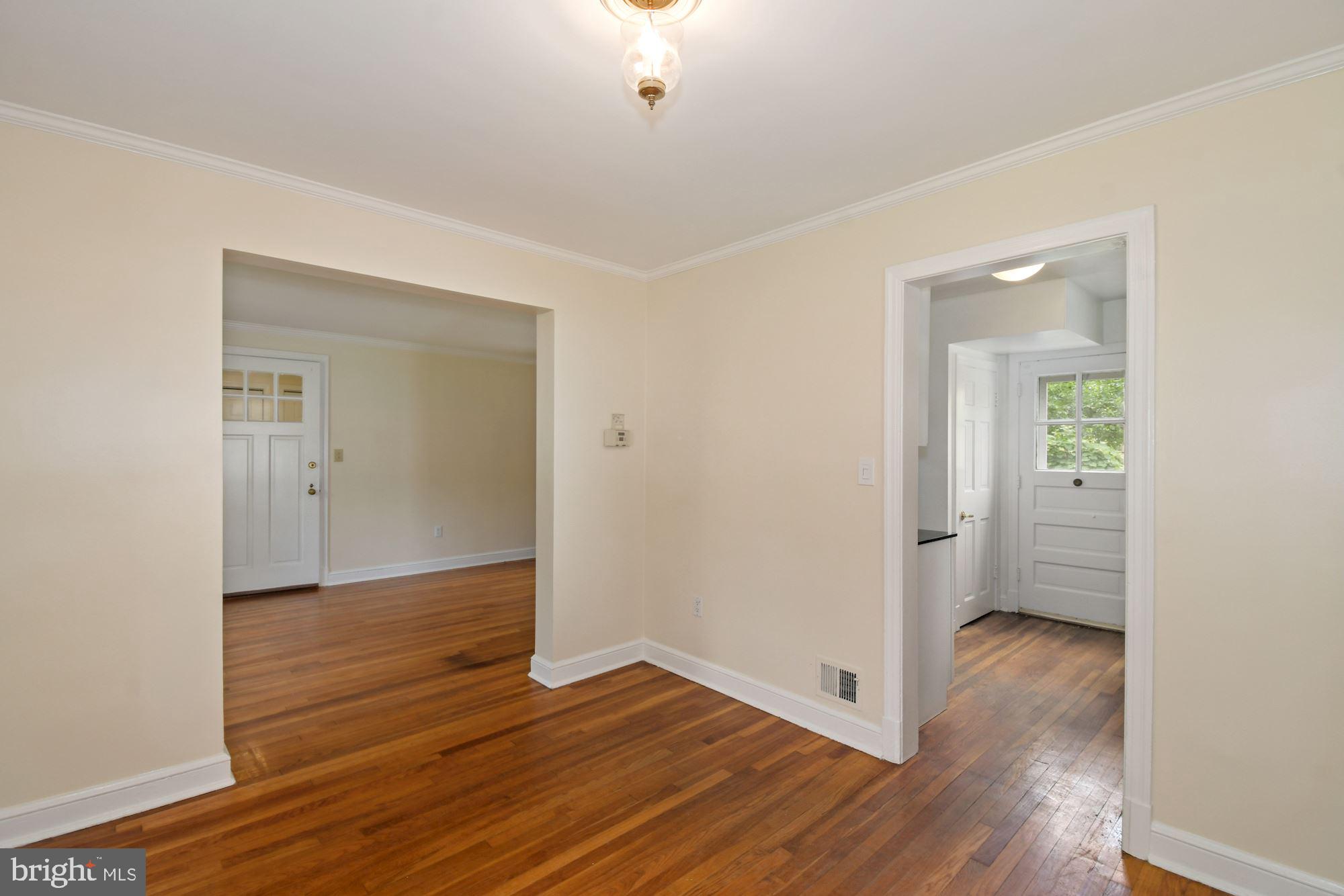 5212 N CARLIN SPRINGS RD