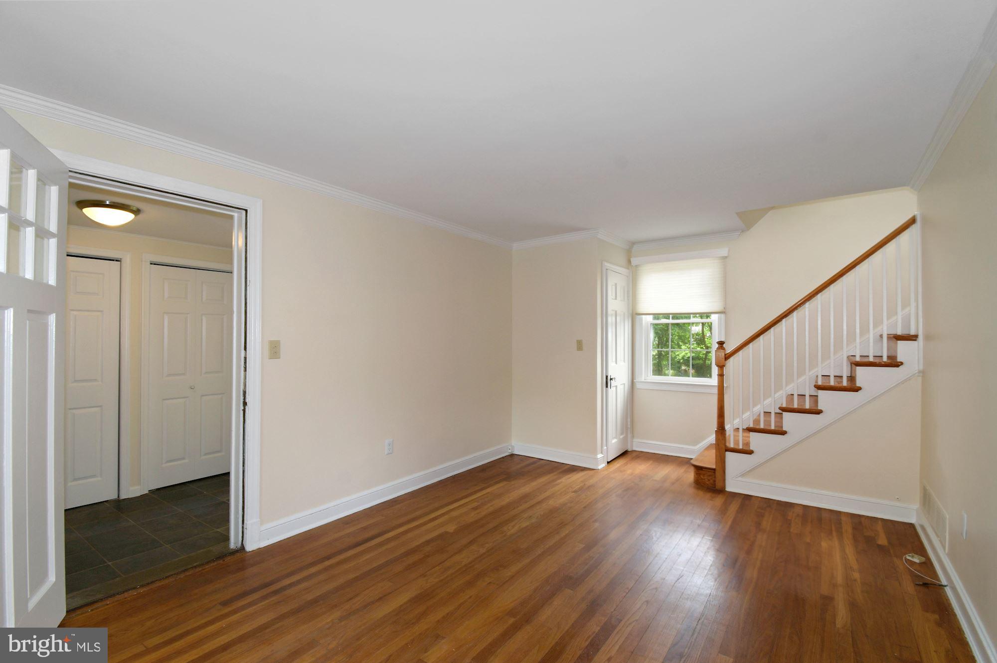 5212 N CARLIN SPRINGS RD