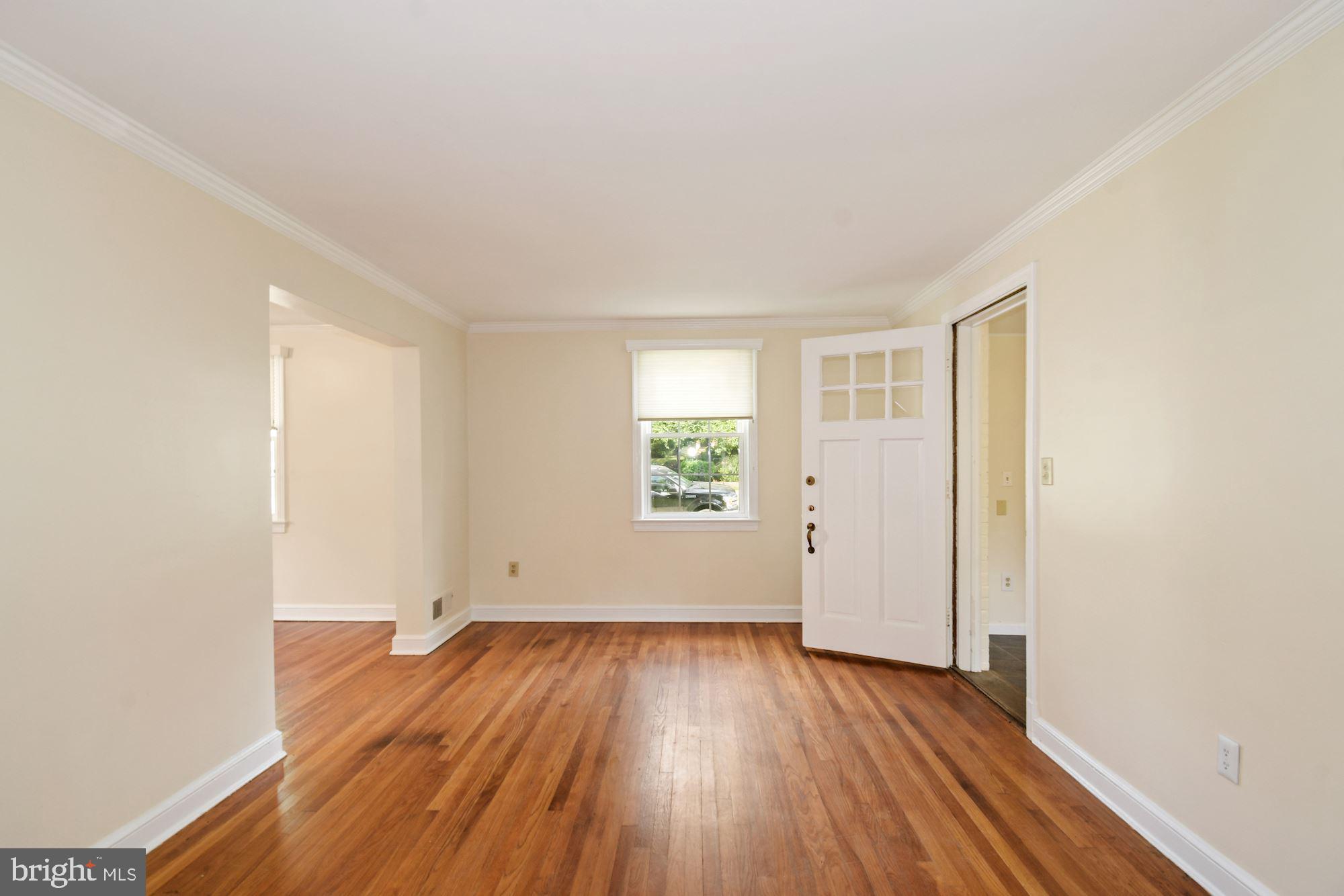 5212 N CARLIN SPRINGS RD