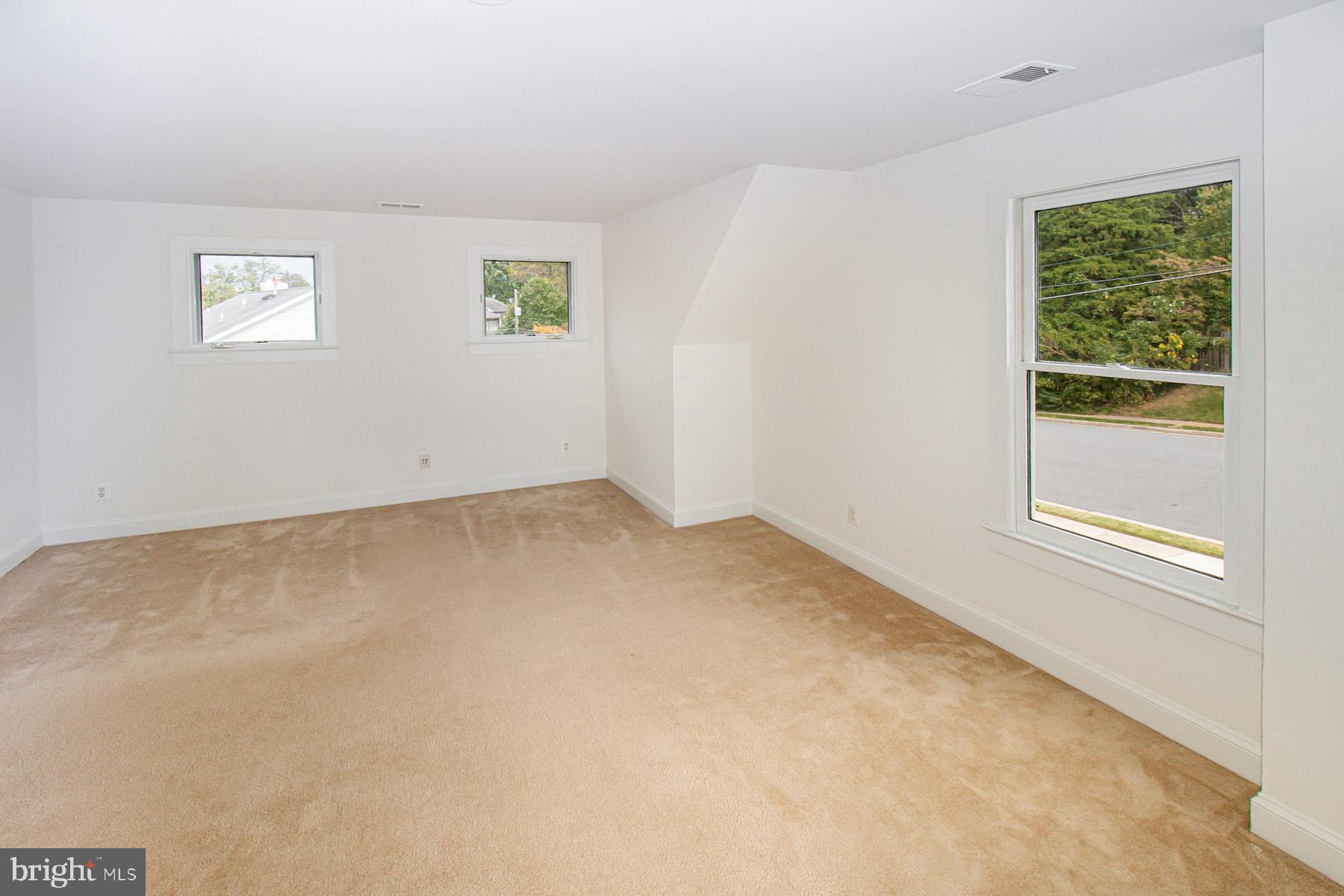 6541 WILLIAMSBURG BLVD