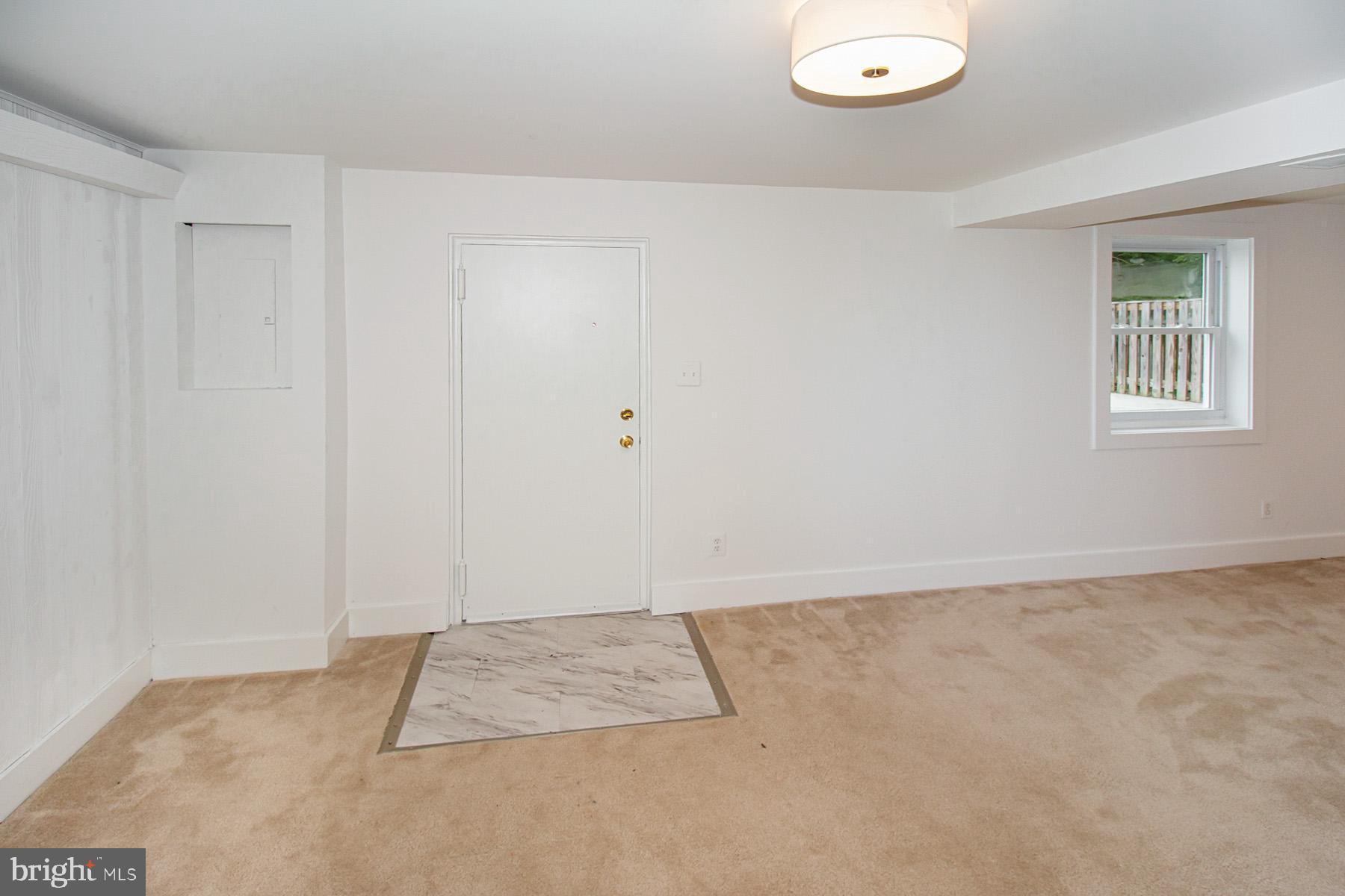 6541 WILLIAMSBURG BLVD