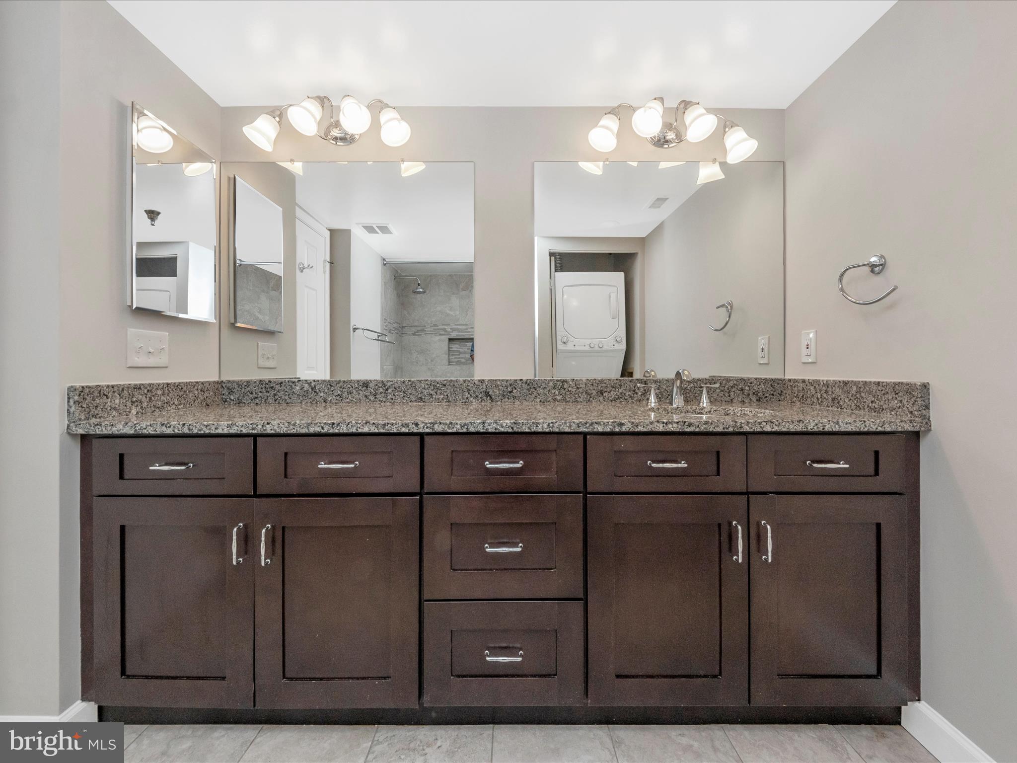 2400 Clarendon Blvd #204