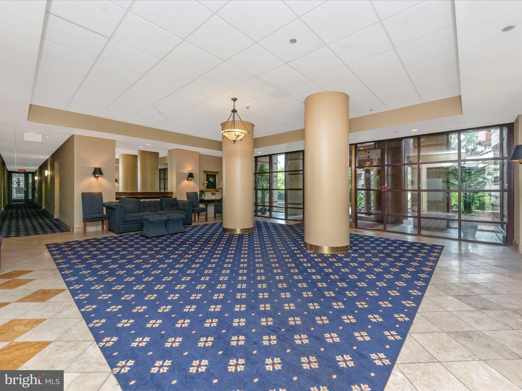 2400 Clarendon Blvd #204