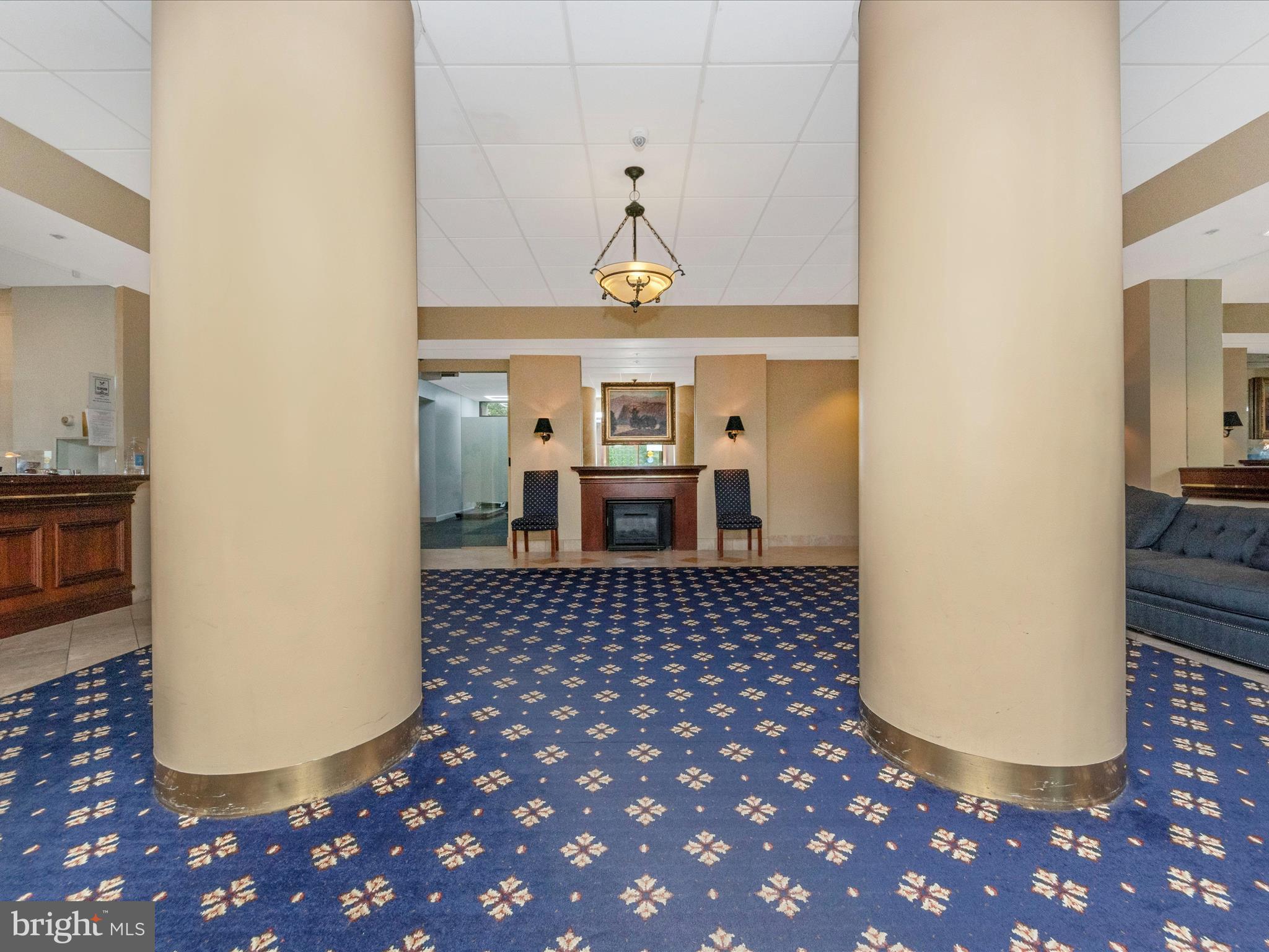 2400 Clarendon Blvd #204