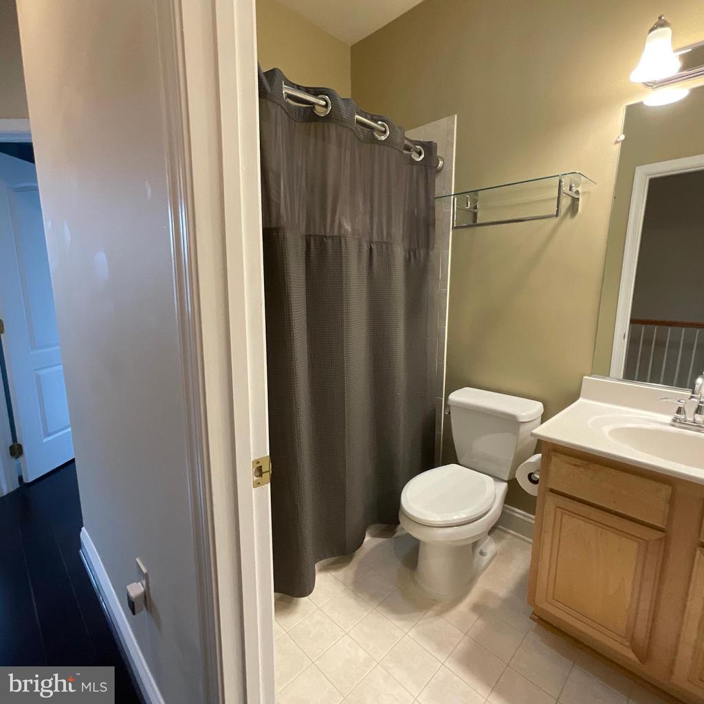 4043 COLUMBIA PIKE