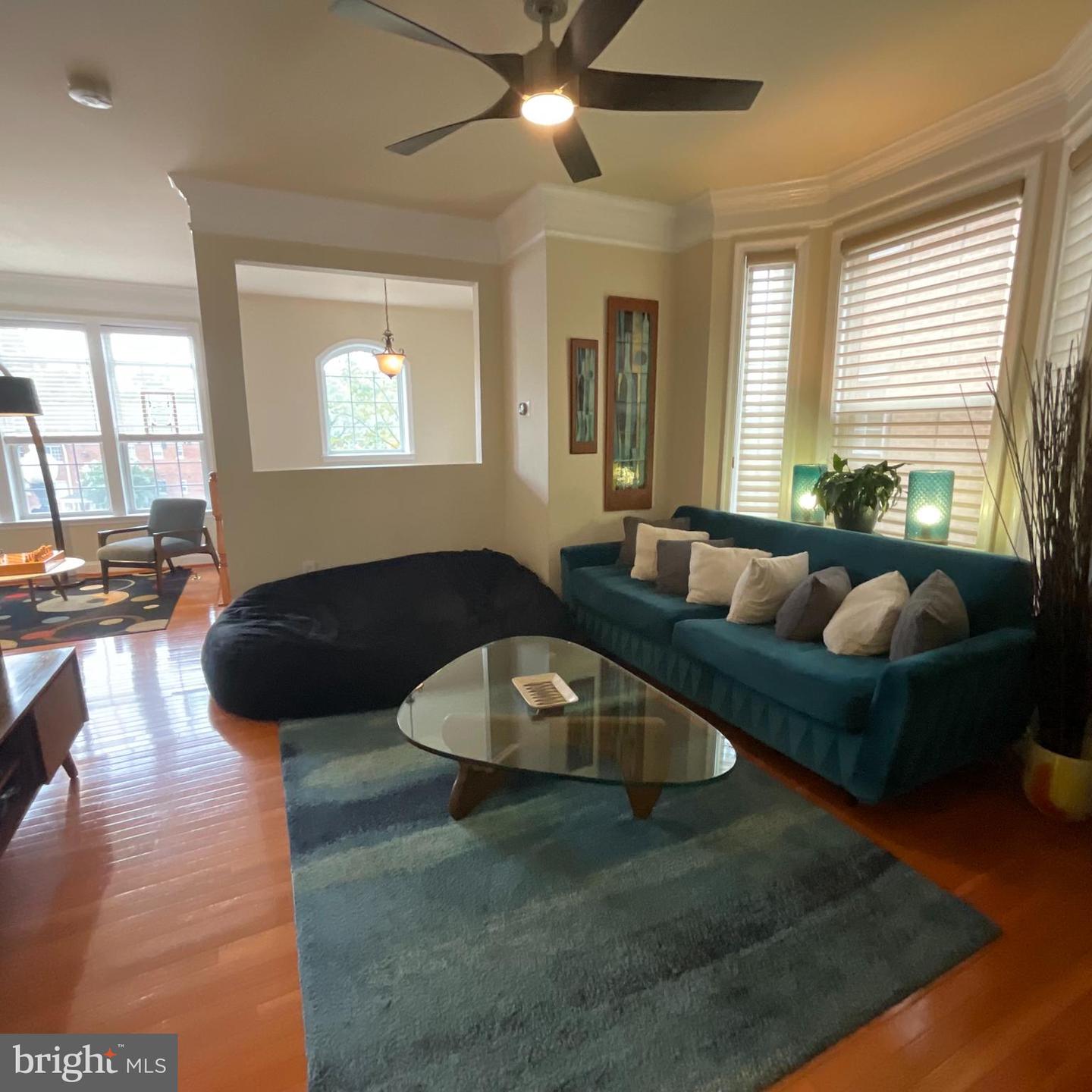 4043 COLUMBIA PIKE