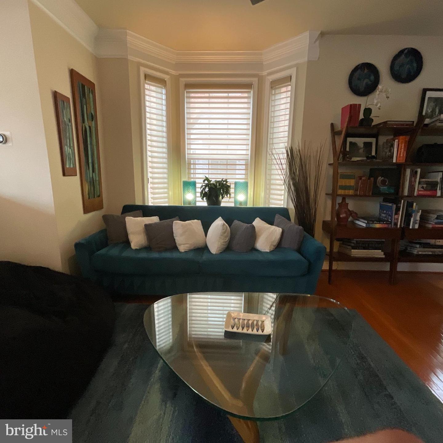 4043 COLUMBIA PIKE