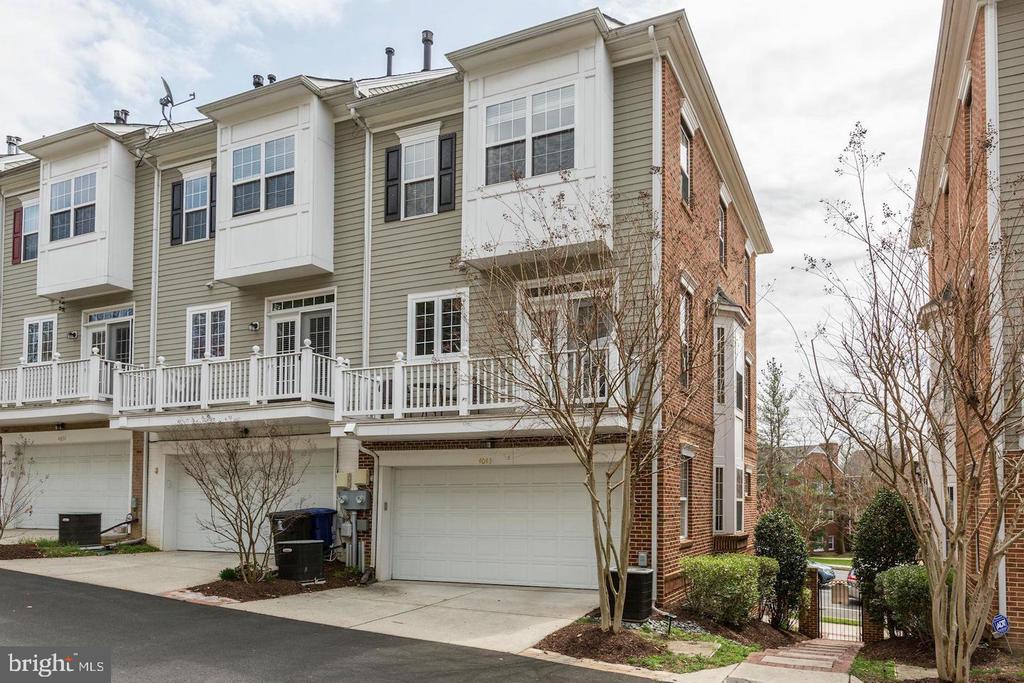 4043 COLUMBIA PIKE