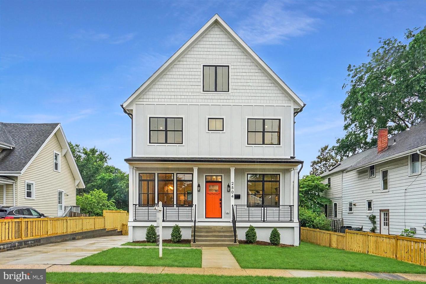 2504 2nd Rd N