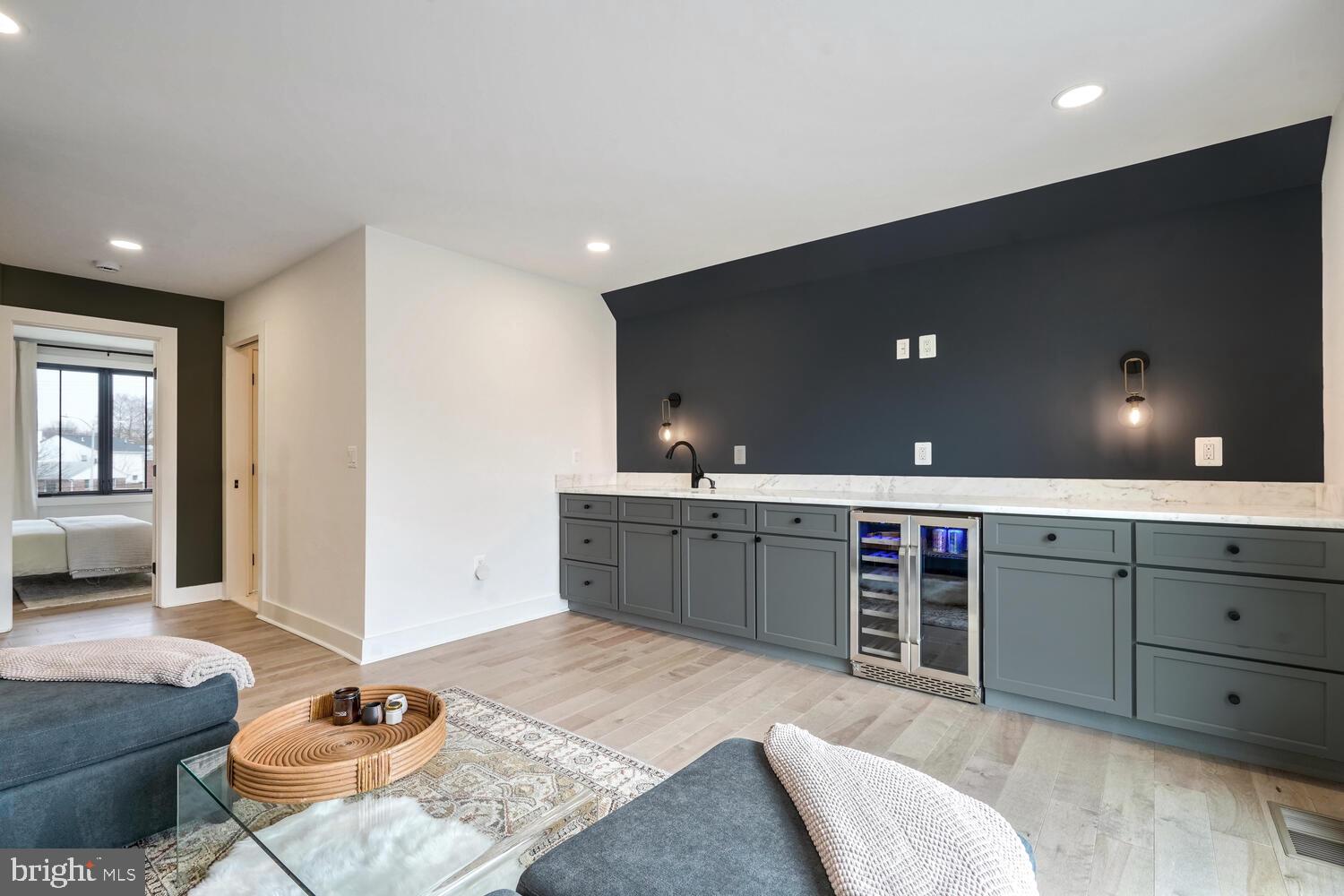 2504 2nd Rd N