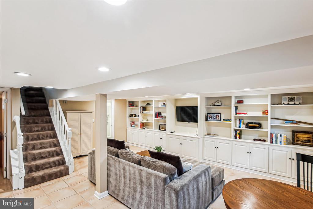 5133 25th Pl N