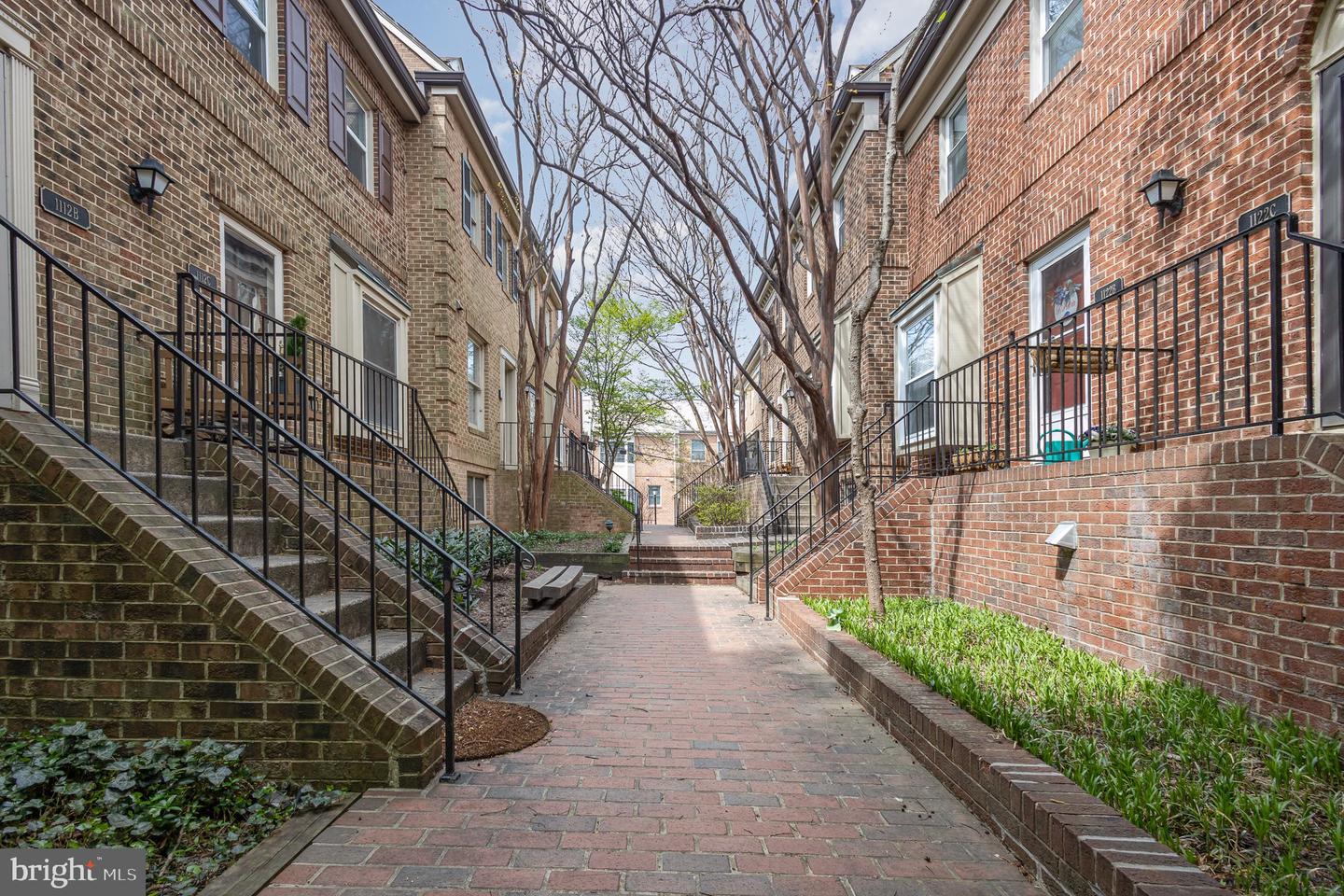 1120 N Taylor St #3