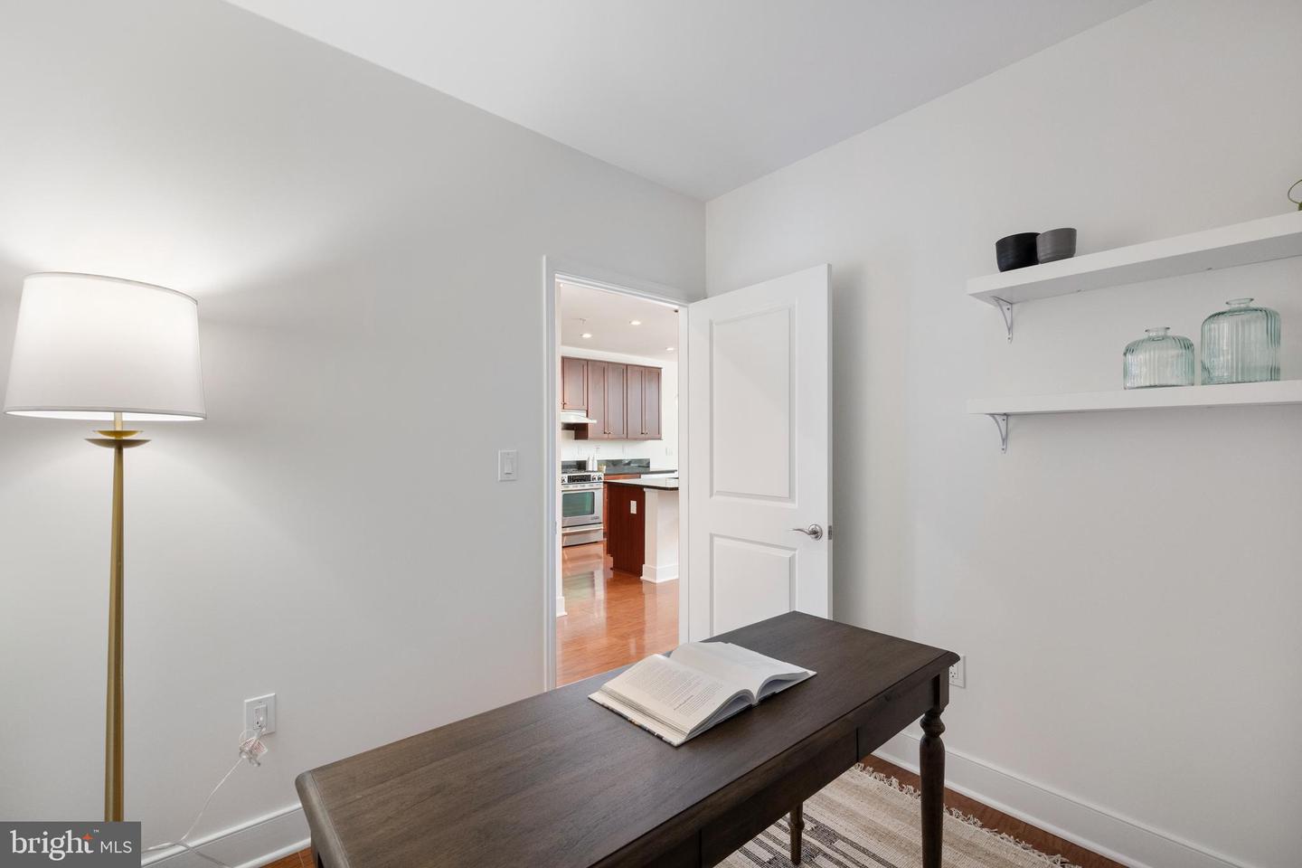 1418 N Rhodes St #B401