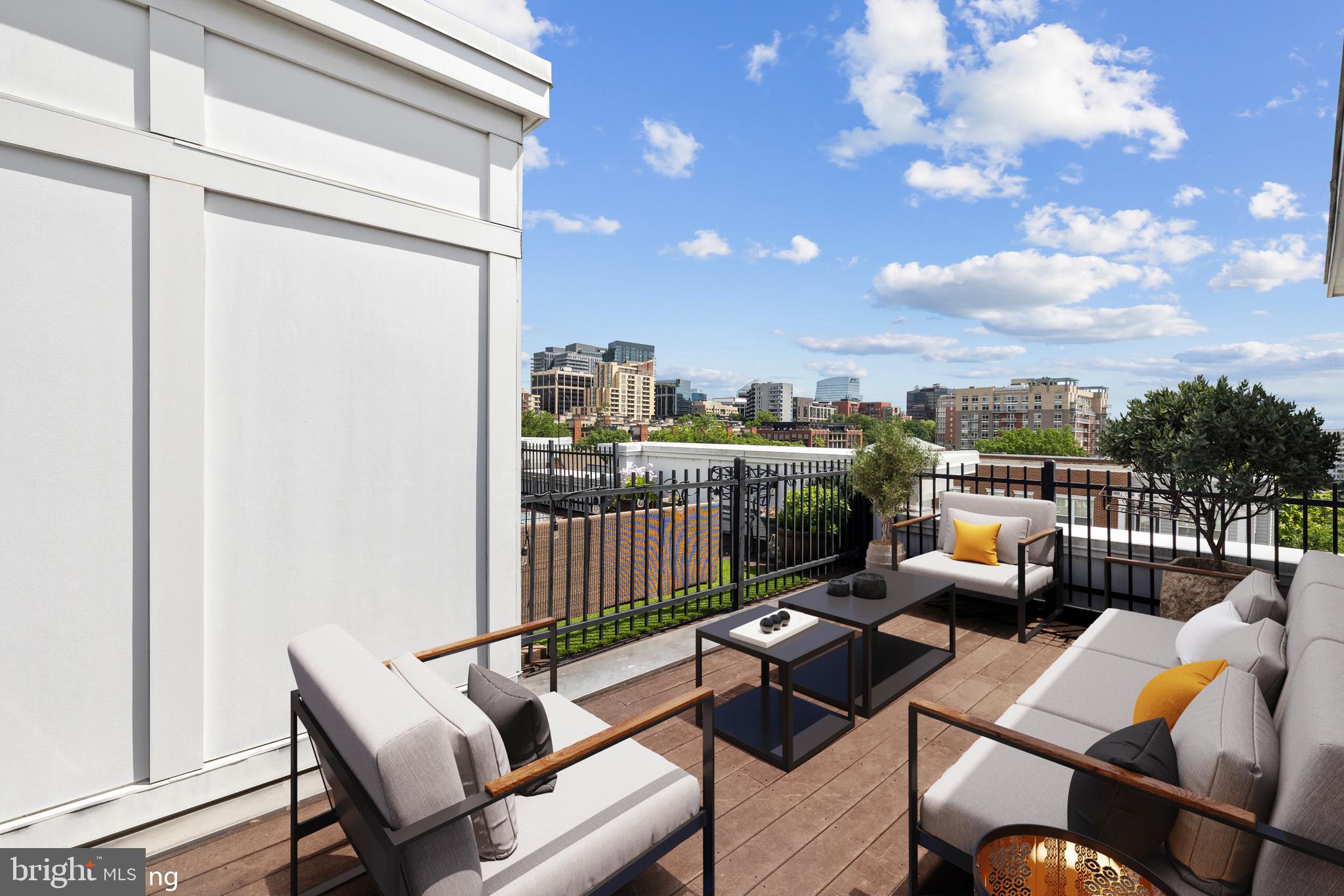 1418 N Rhodes St #B401