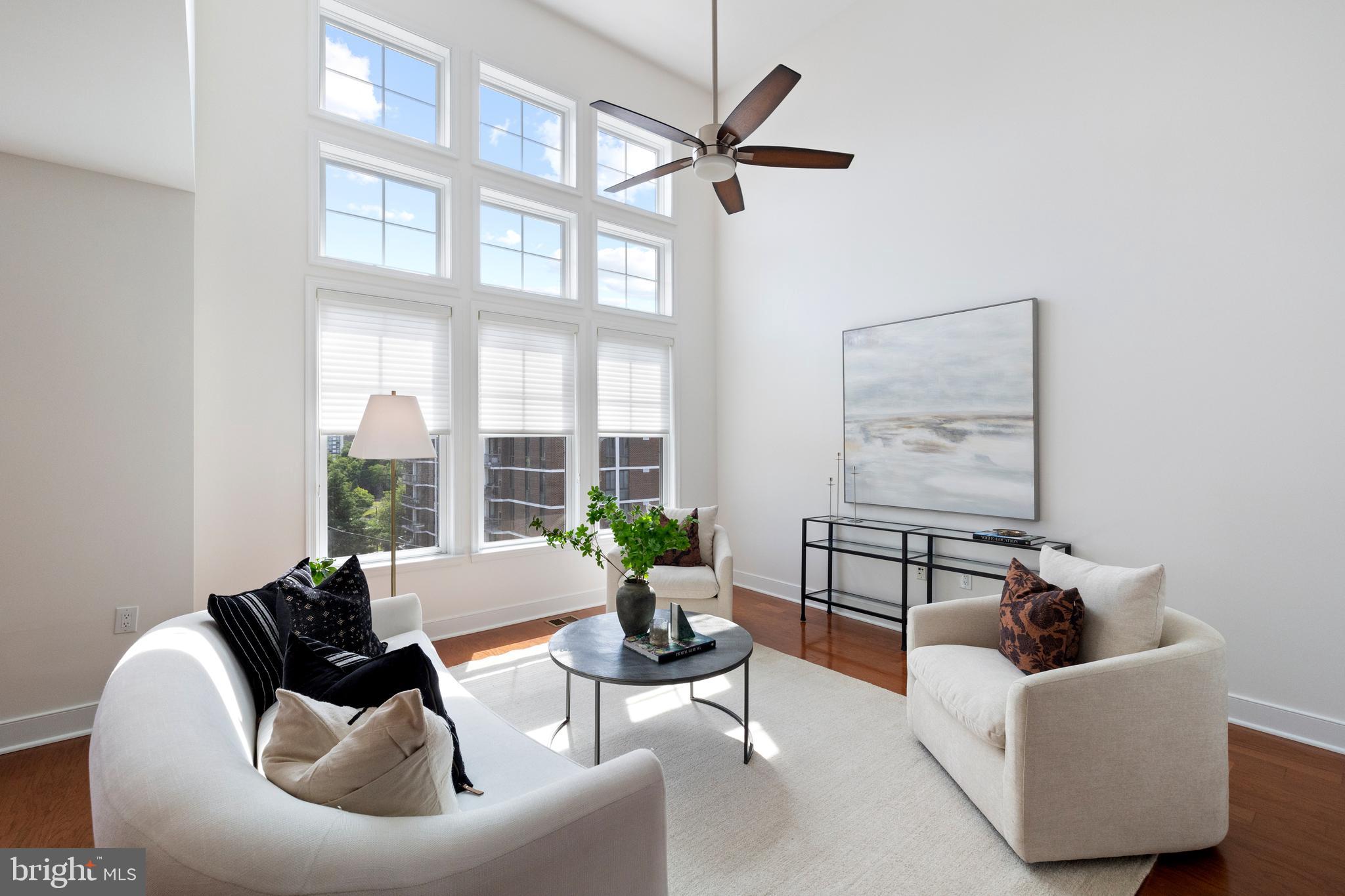 1418 N Rhodes St #B401