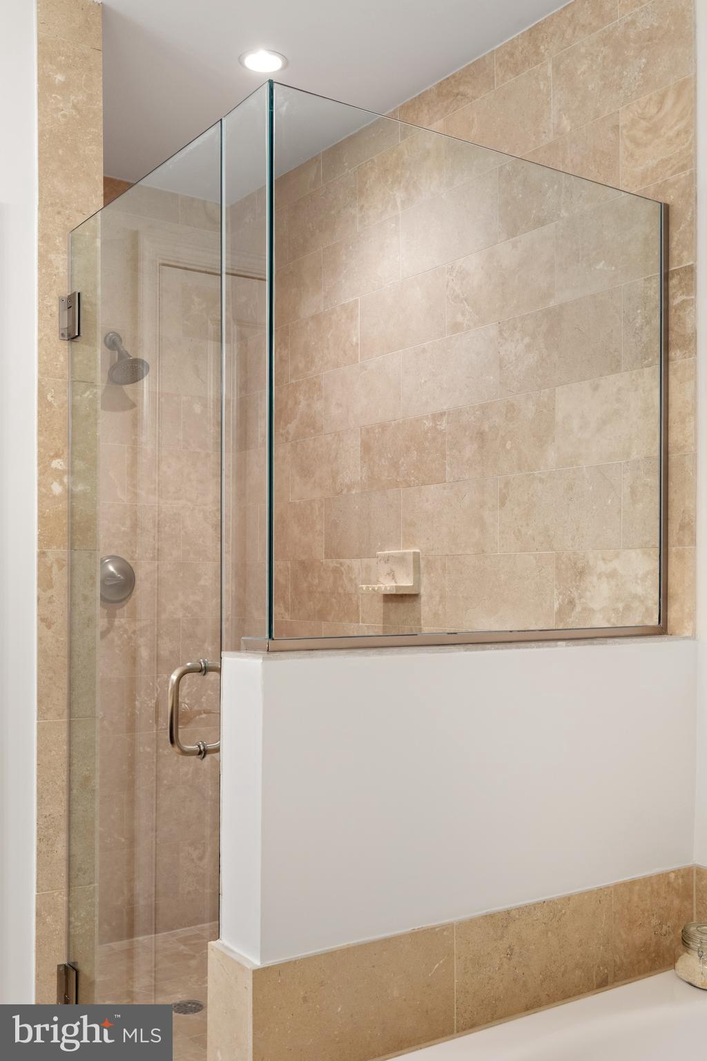 1418 N Rhodes St #B401