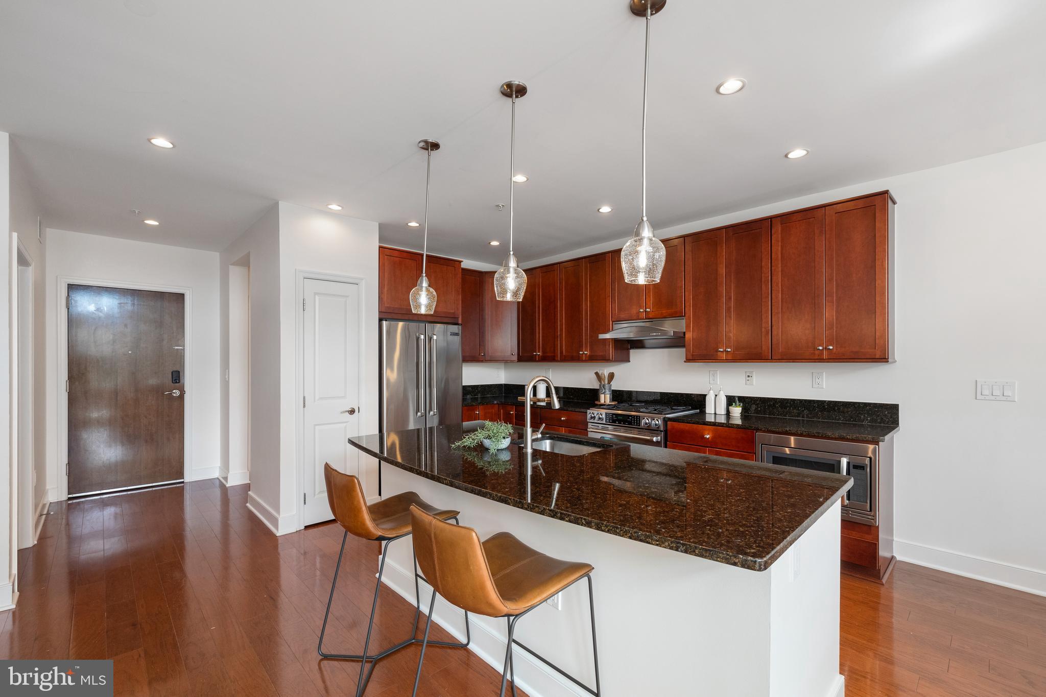 1418 N Rhodes St #B401