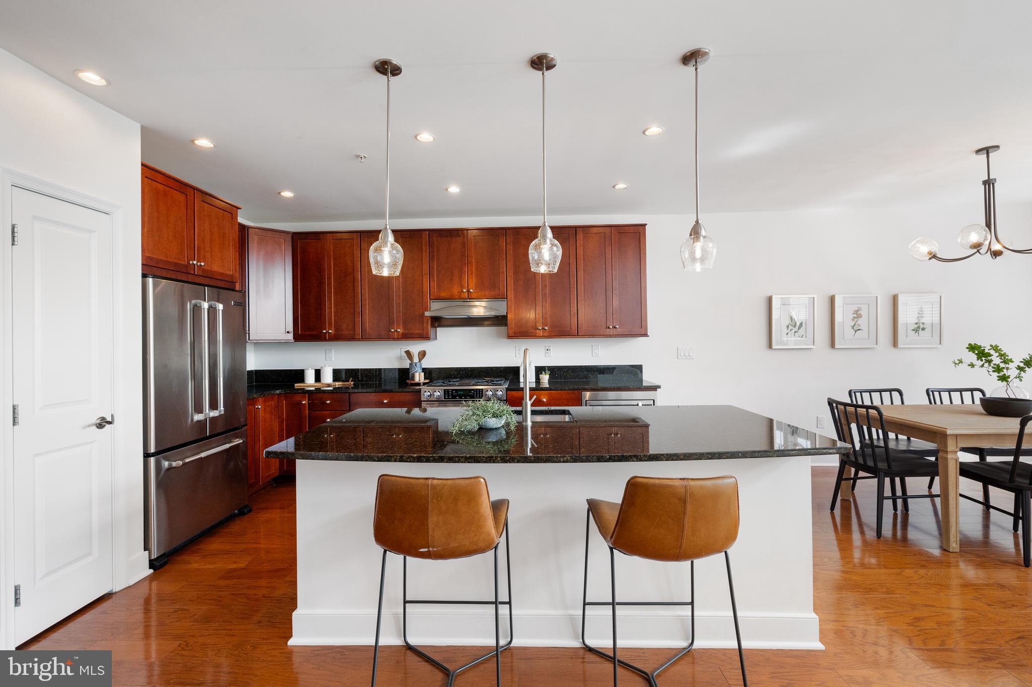 1418 N Rhodes St #B401