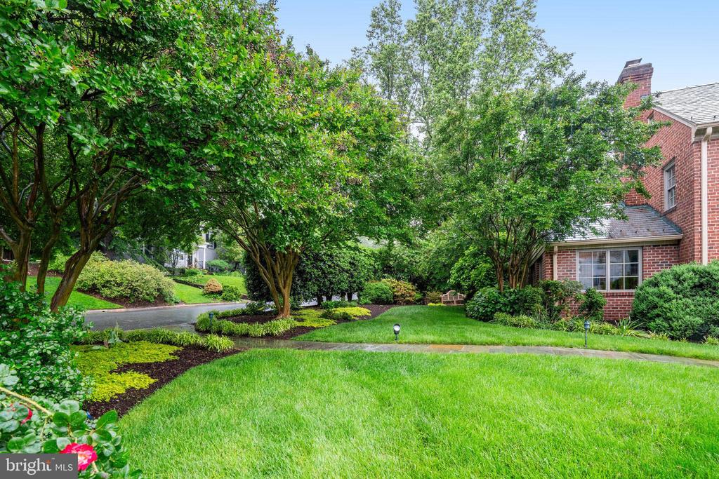 4629 32nd Rd N