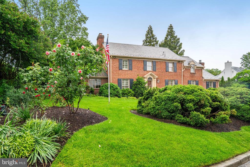 4629 32nd Rd N