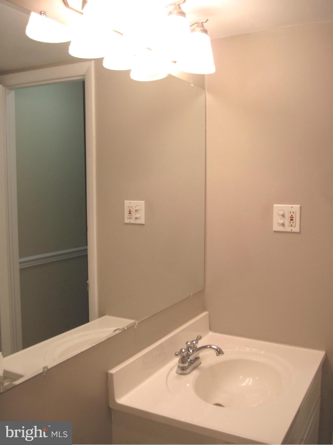 4501 ARLINGTON BLVD #121