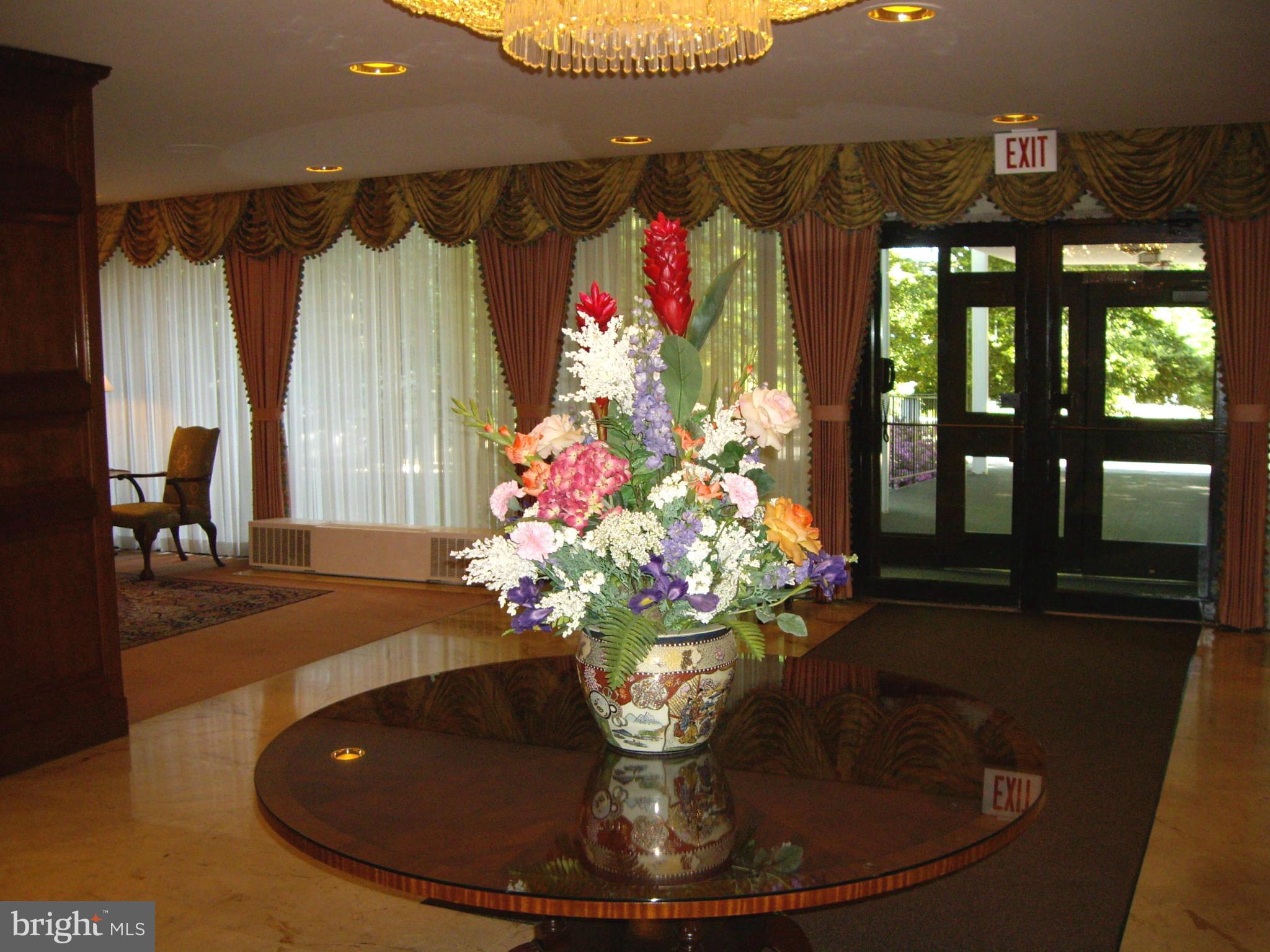 4501 ARLINGTON BLVD #121