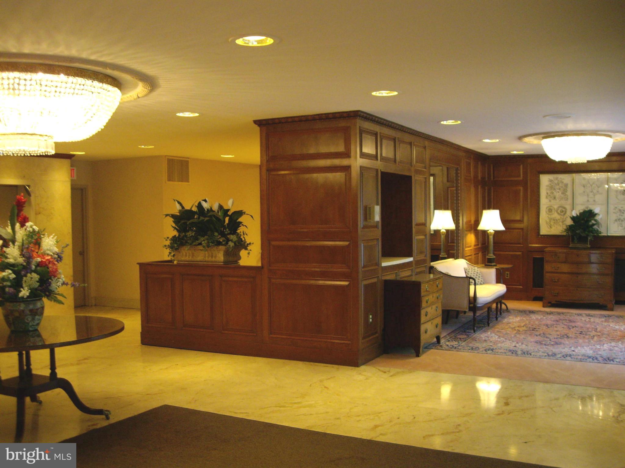 4501 ARLINGTON BLVD #121