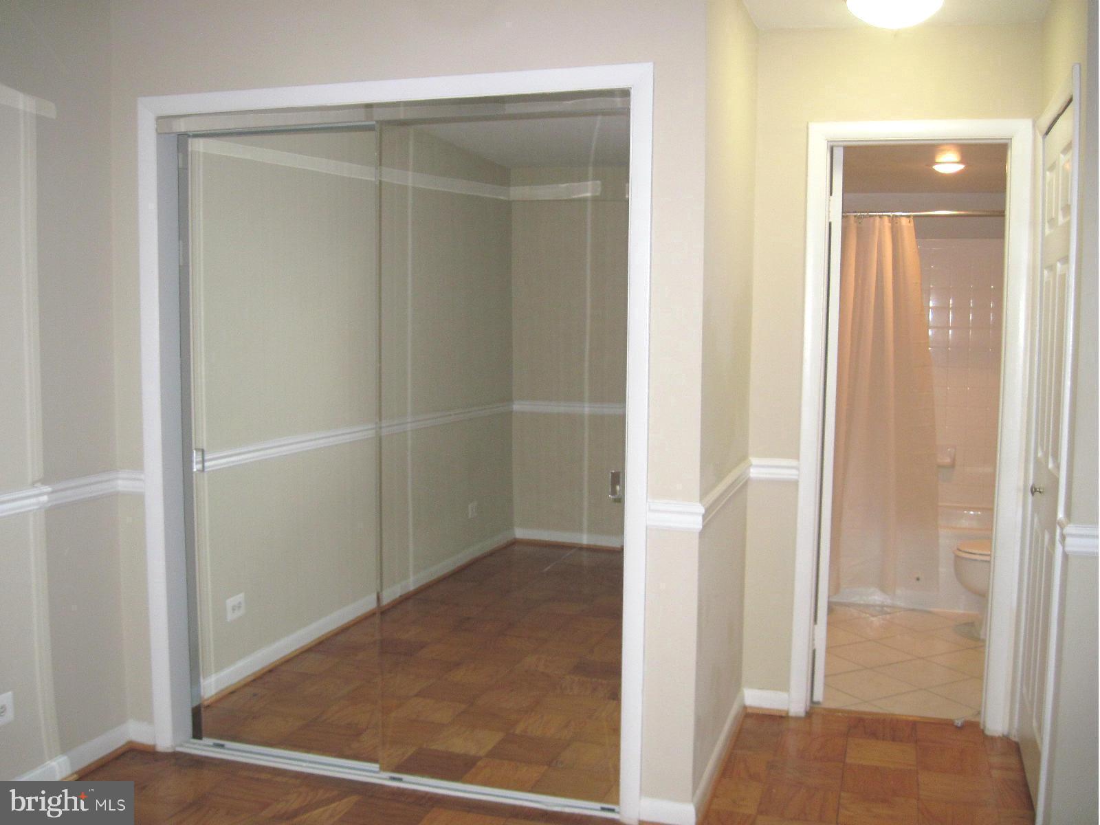 4501 ARLINGTON BLVD #121