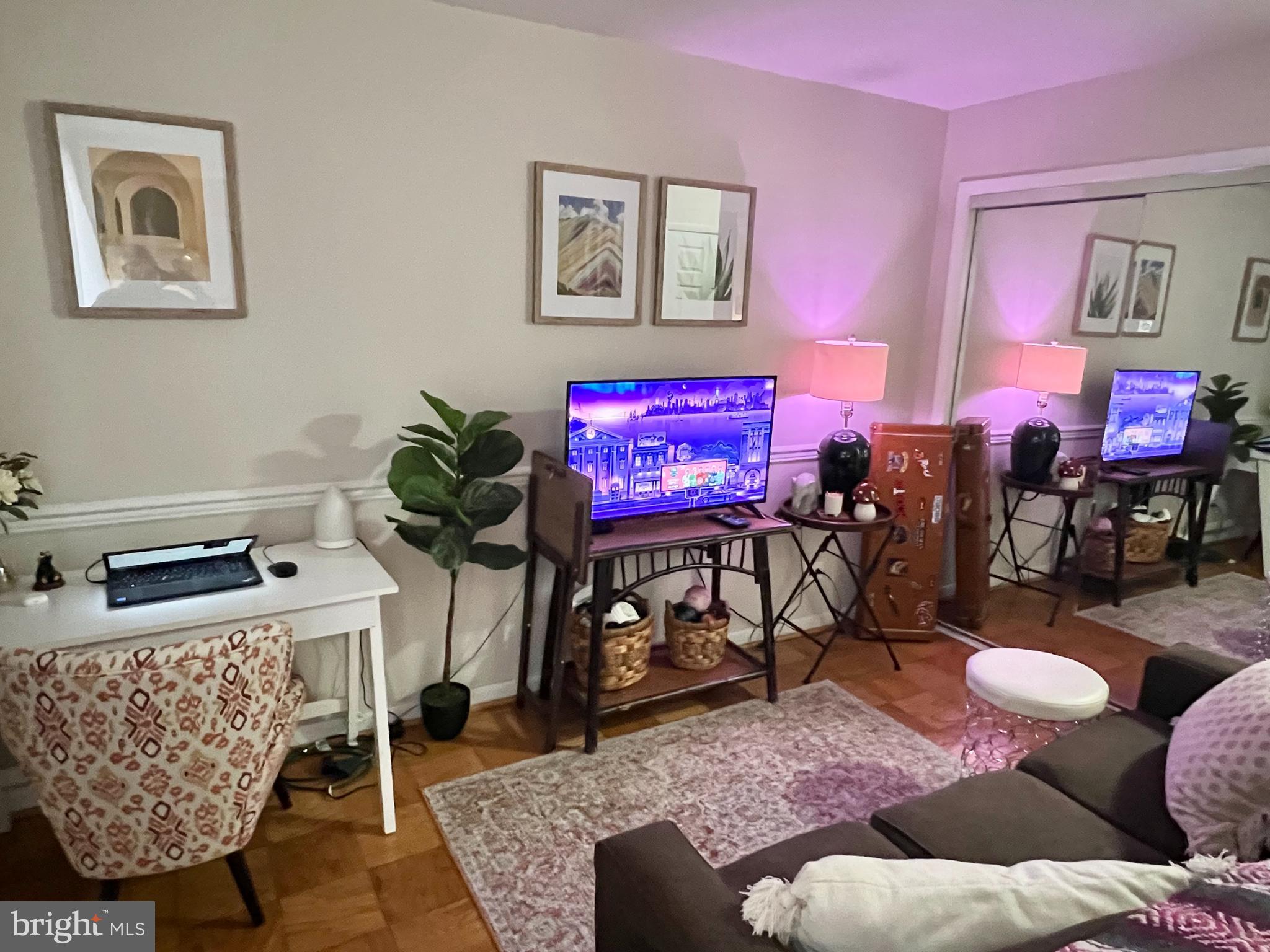 4501 ARLINGTON BLVD #121