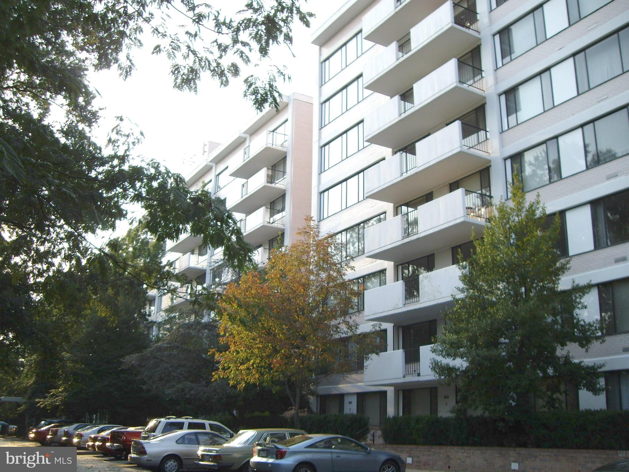 4501 ARLINGTON BLVD #121