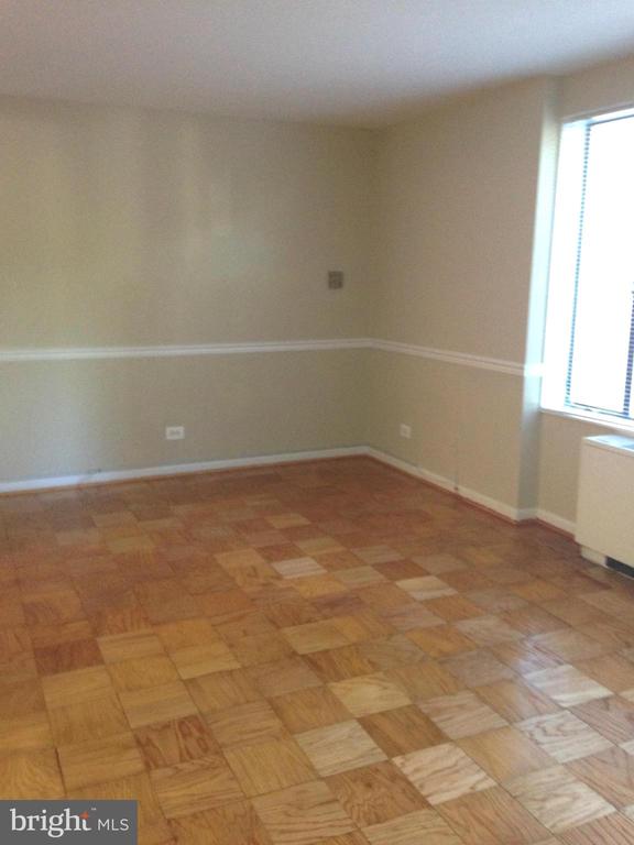 4501 ARLINGTON BLVD #121