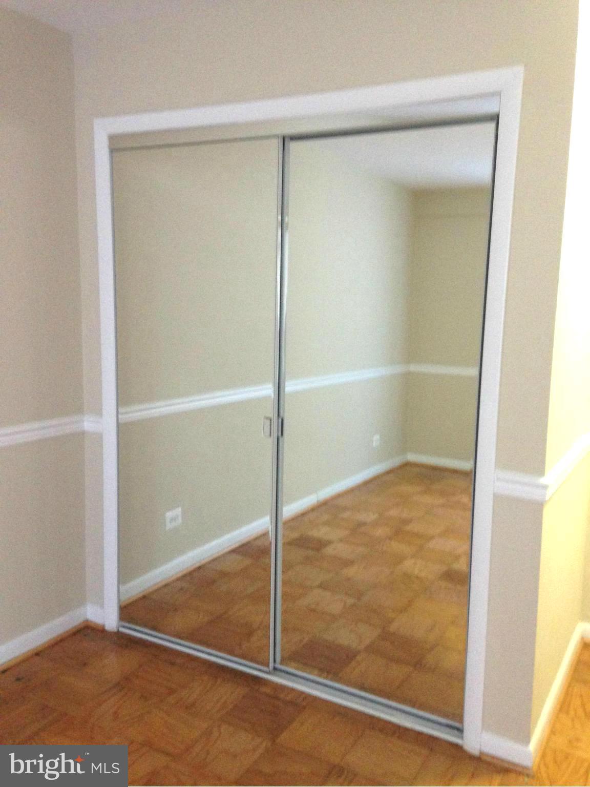 4501 ARLINGTON BLVD #121