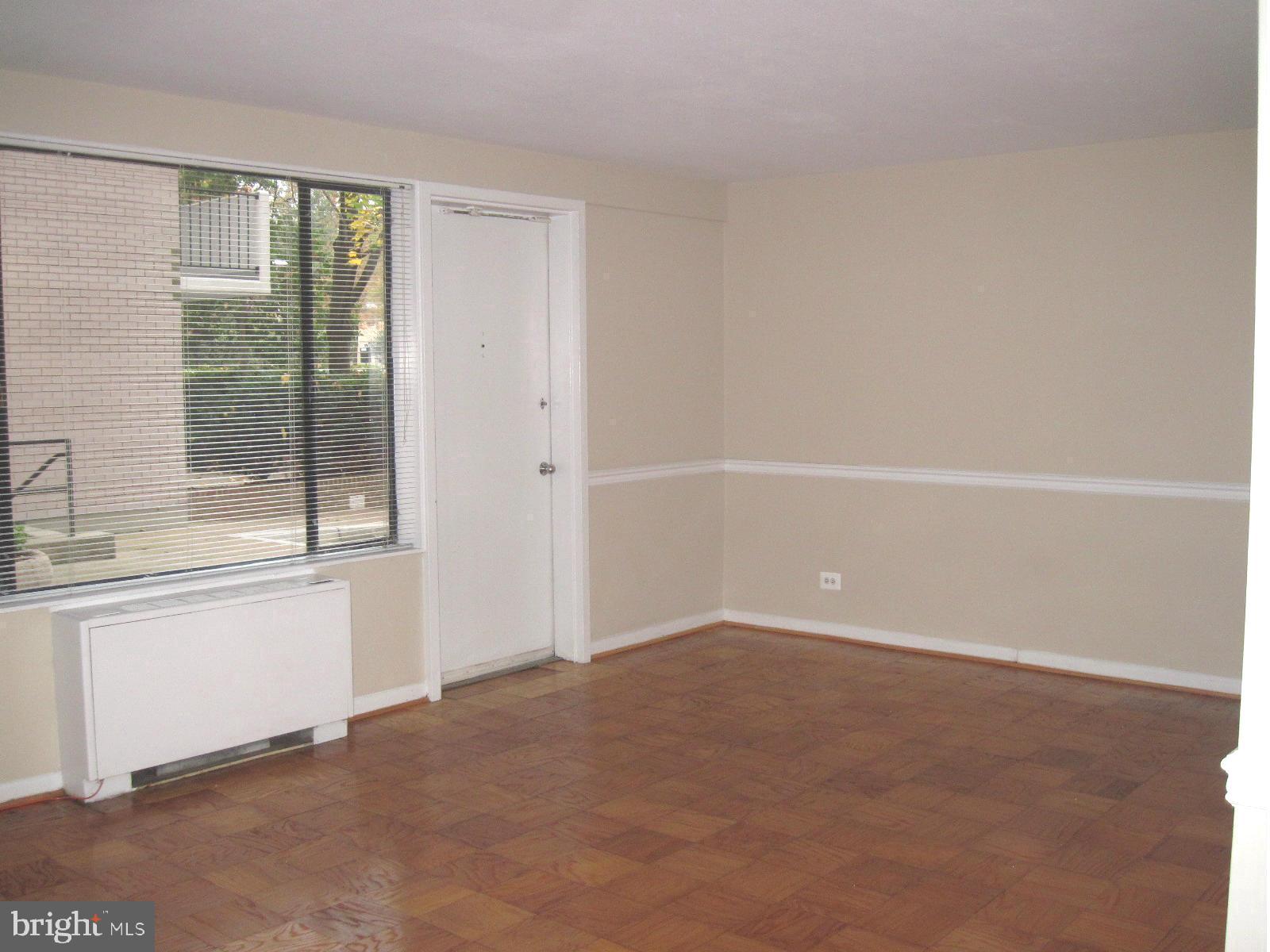 4501 ARLINGTON BLVD #121