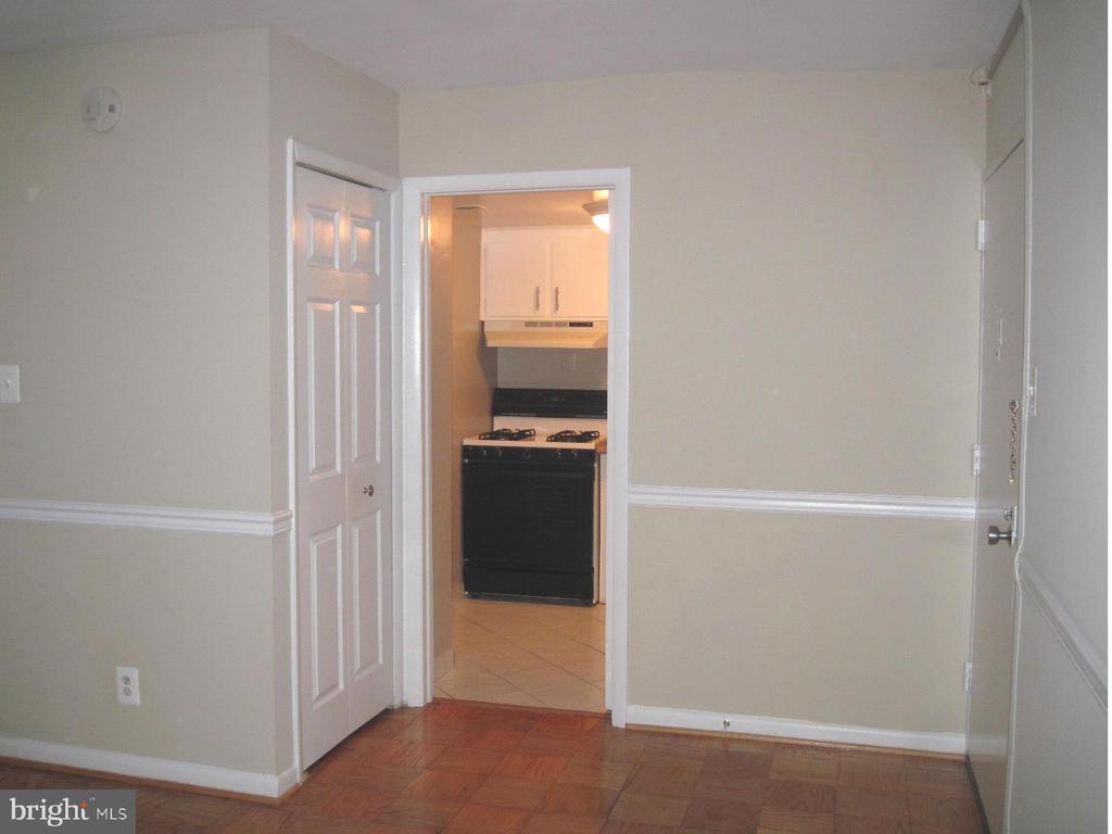 4501 ARLINGTON BLVD #121
