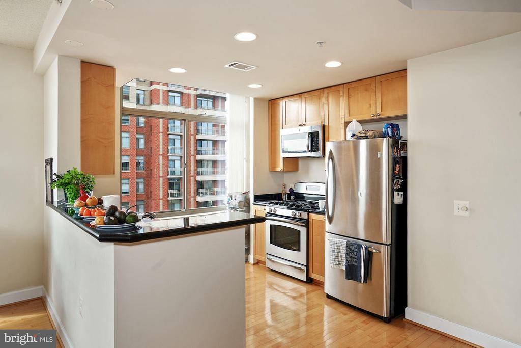 3650 S GLEBE ROAD 749